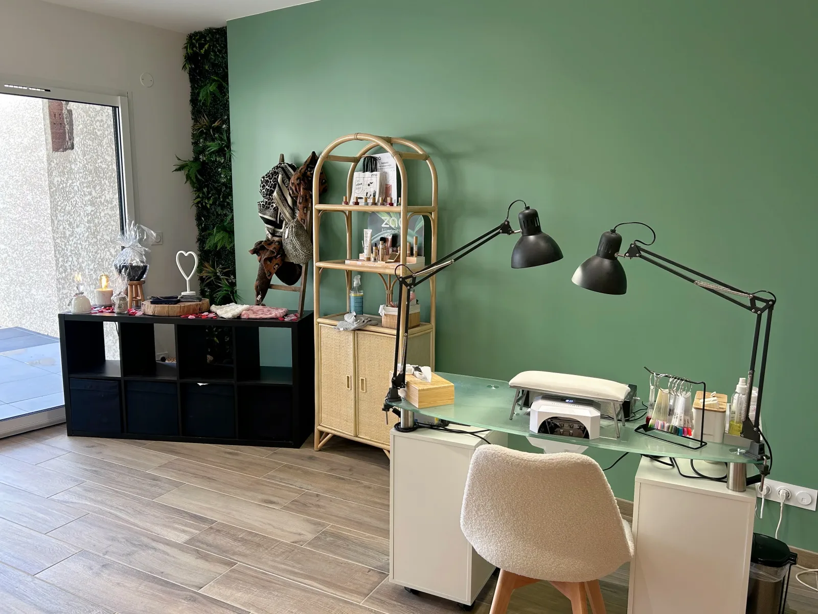 L’ATELIER BEAUTÉ - Institut de beauté Bourg-Argental - L’ATELIER BEAUTÉ - Photo Galerie - OneBooking