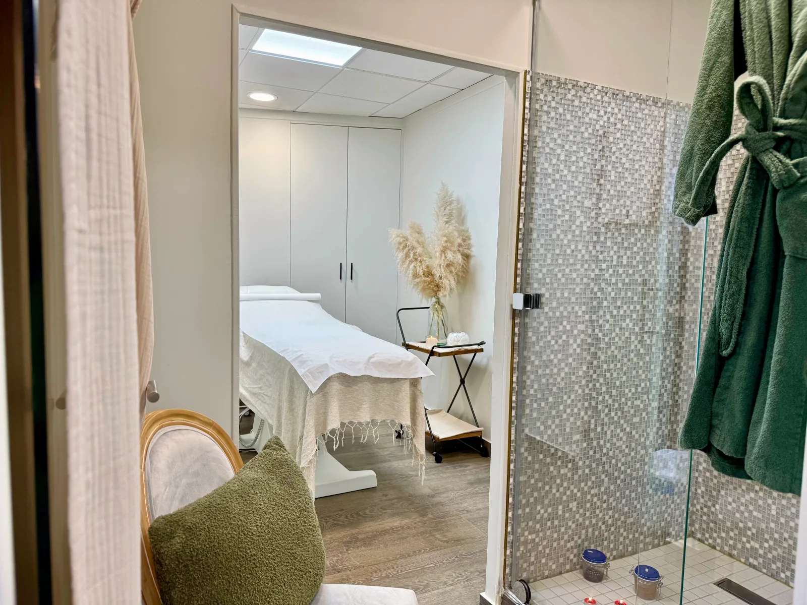 Esthetika - Onglerie Boulogne-Billancourt - Esthetika - Photo Galerie - OneBooking