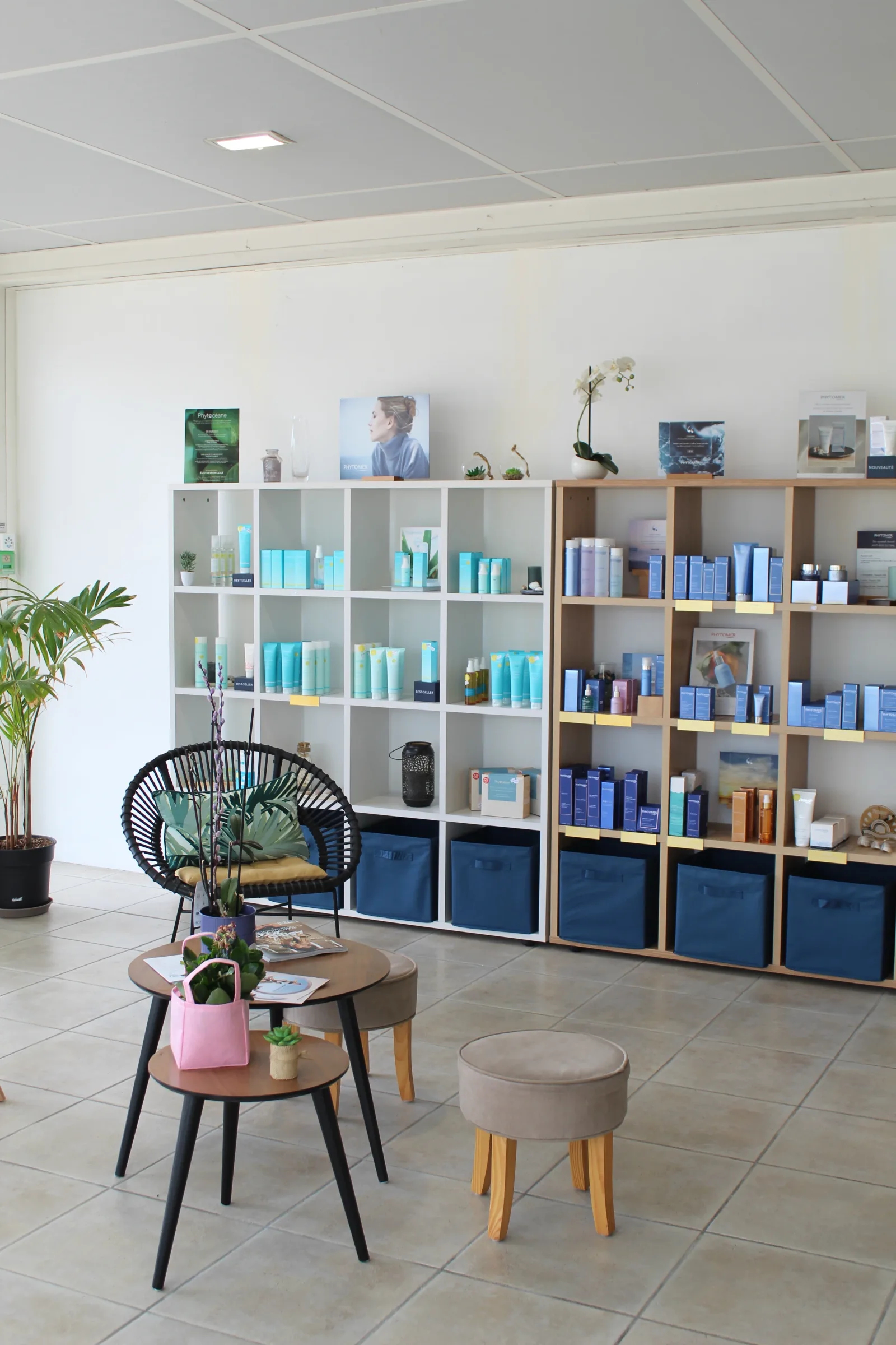 Institut Spa Aigue marine - Onglerie Saint-Doulchard - Institut Spa Aigue marine - Photo Galerie - OneBooking