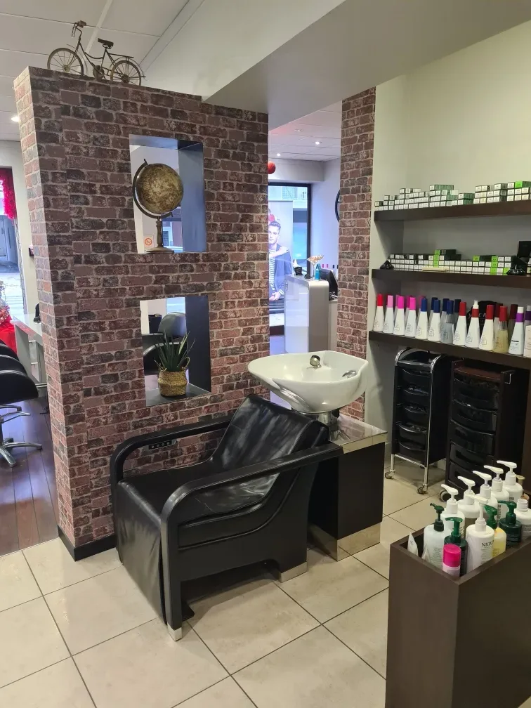 Infinitif - Coiffure Champagnole - Infinitif - Photo Galerie - OneBooking