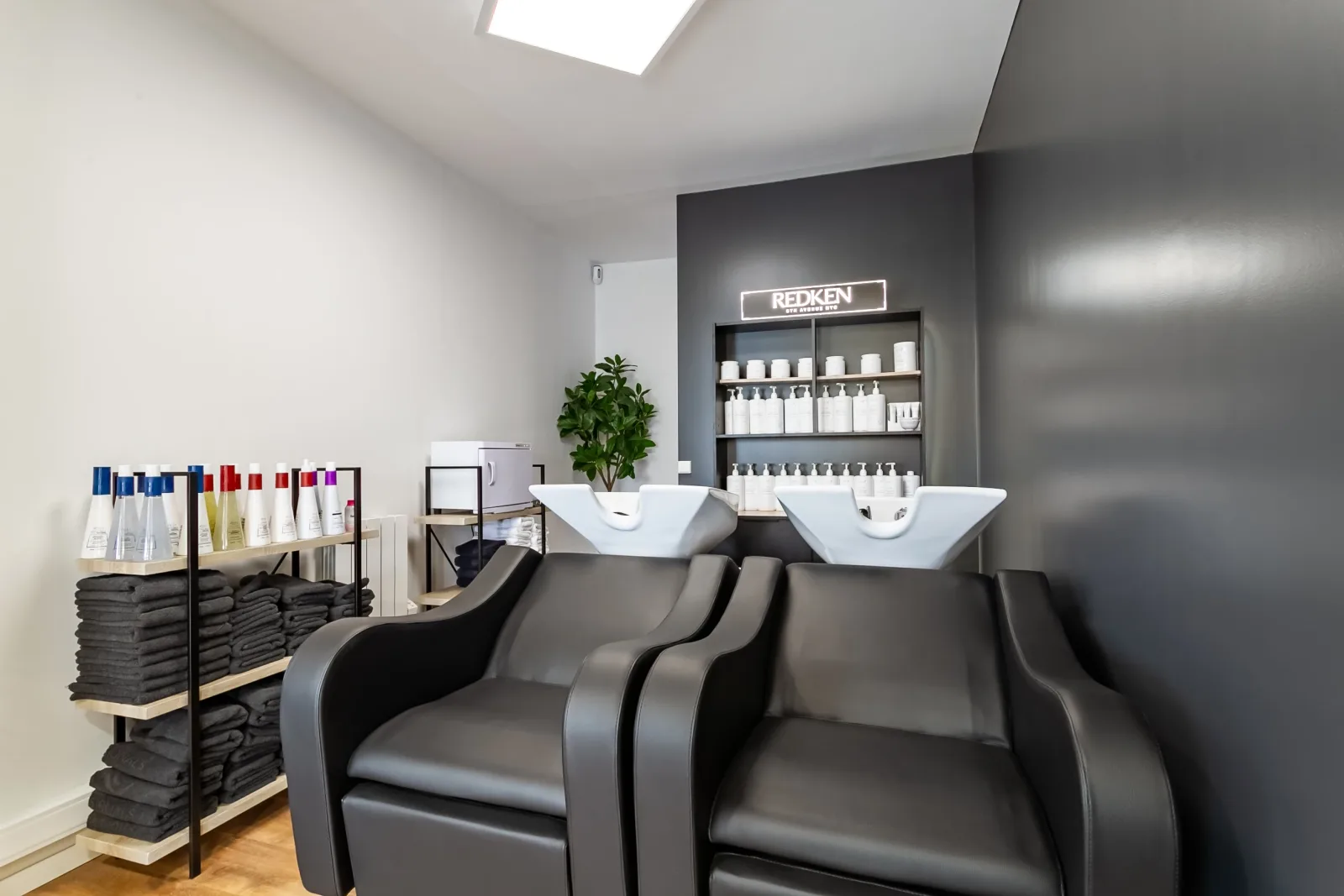 AUREA - Coiffure Faches-Thumesnil - AUREA - Photo Galerie - OneBooking