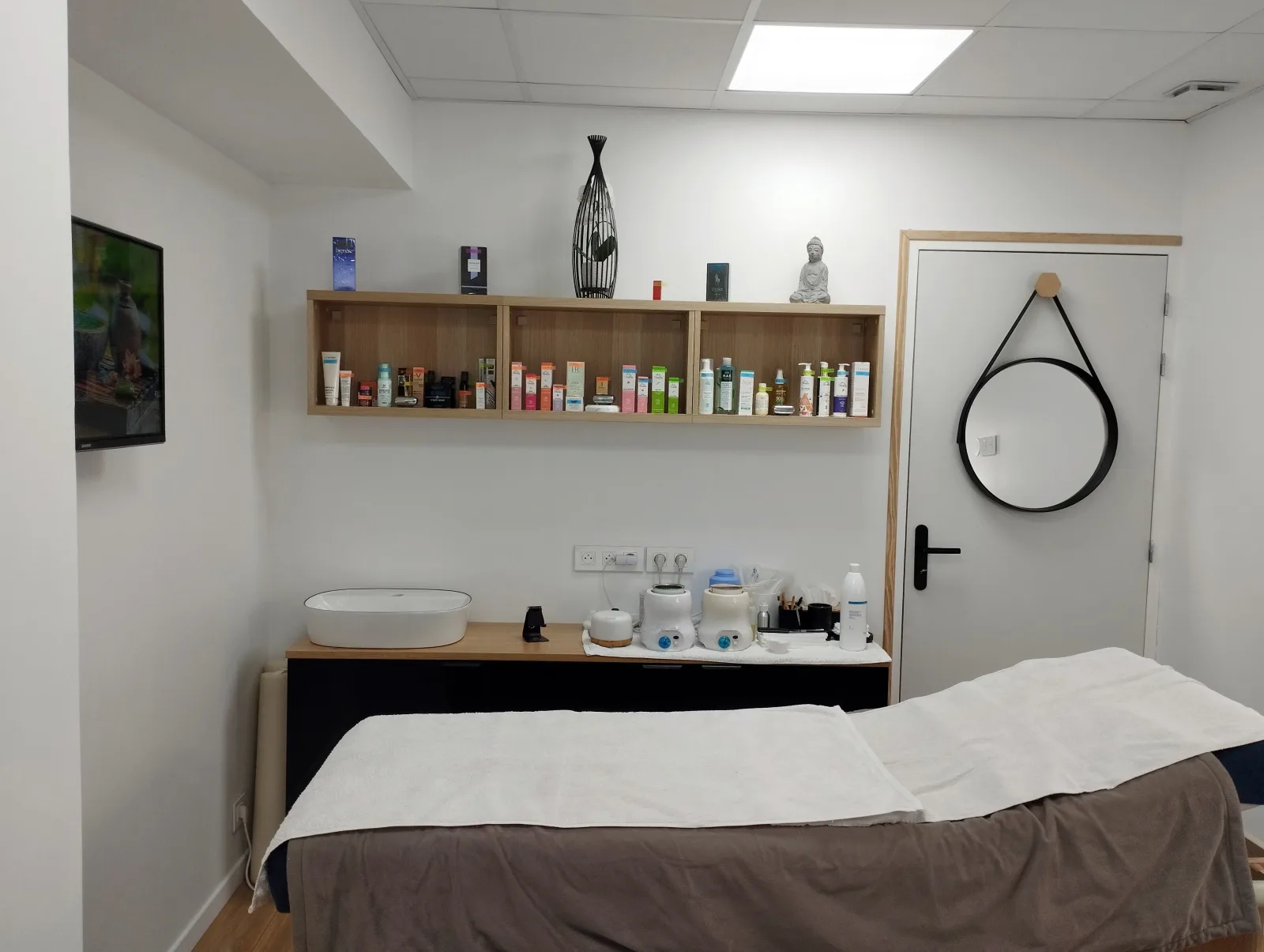 L'atelier beauté by esthétique Laura - Institut de beauté Montauroux - L'atelier beauté by esthétique Laura - Photo Galerie - OneBooking