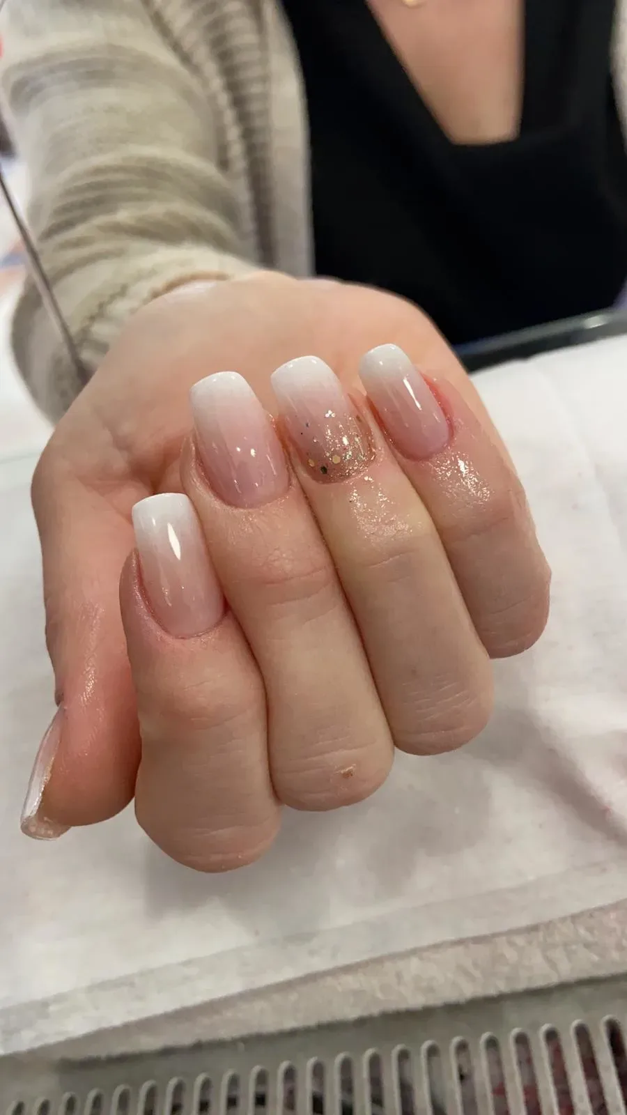 Un Jour un Vernis - Onglerie Faches-Thumesnil - Un Jour un Vernis - Photo Galerie - OneBooking