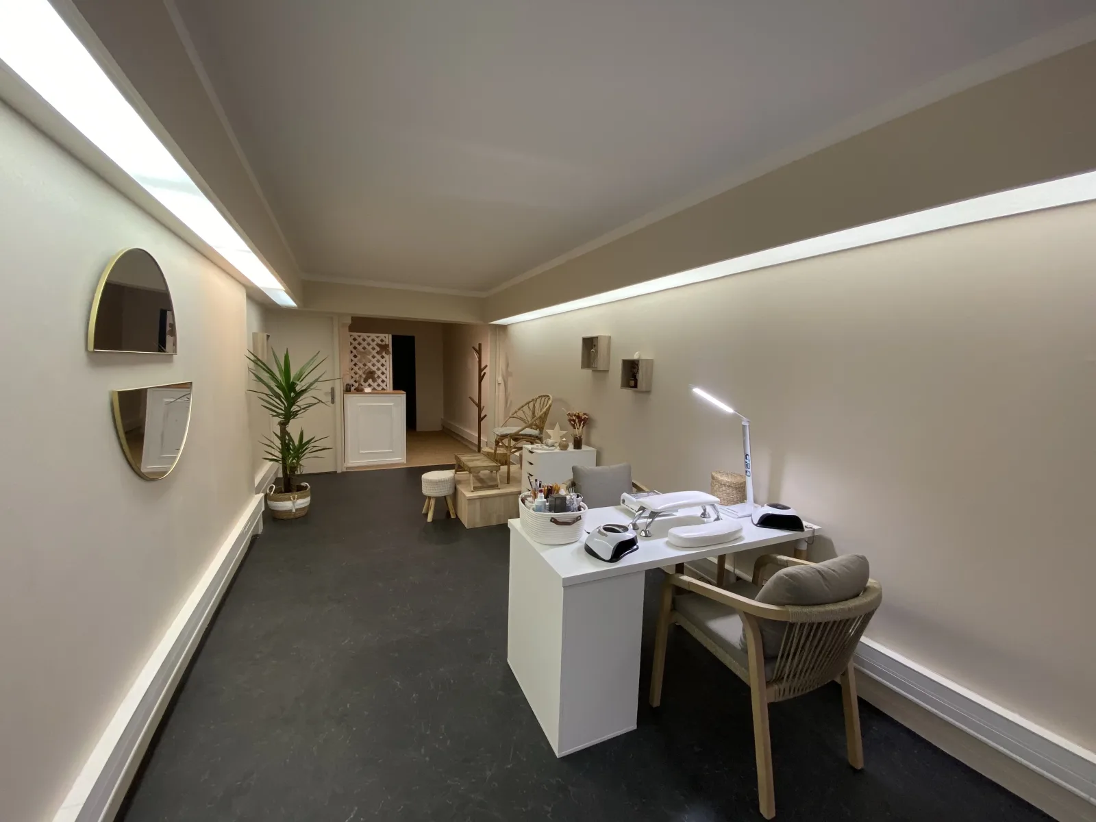 Plurielle - Onglerie Carbonne - Plurielle - Photo Galerie - OneBooking