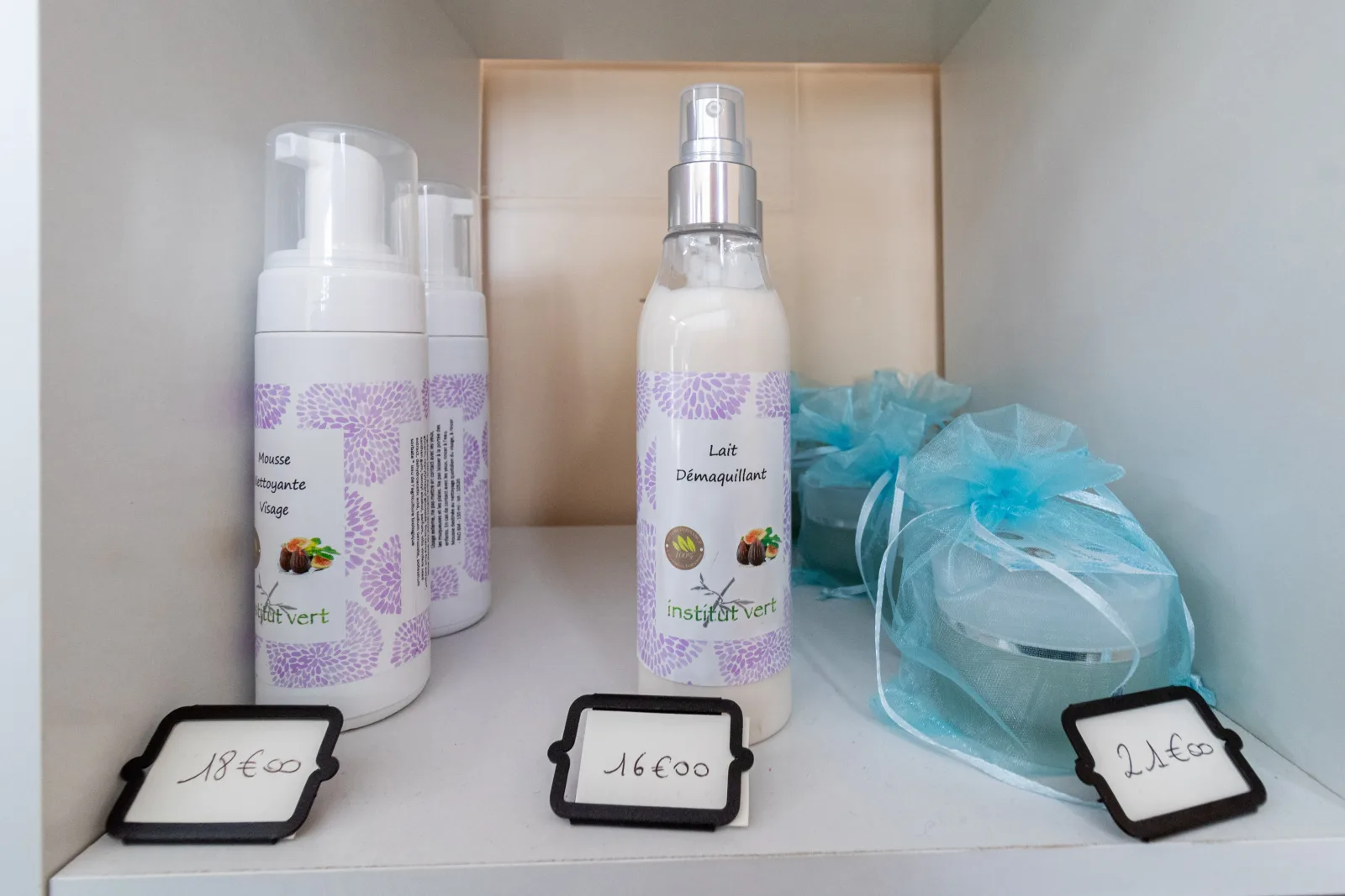 o bien etre massage et spa - Institut de beauté Nogaro - o bien etre massage et spa - Photo Galerie - OneBooking