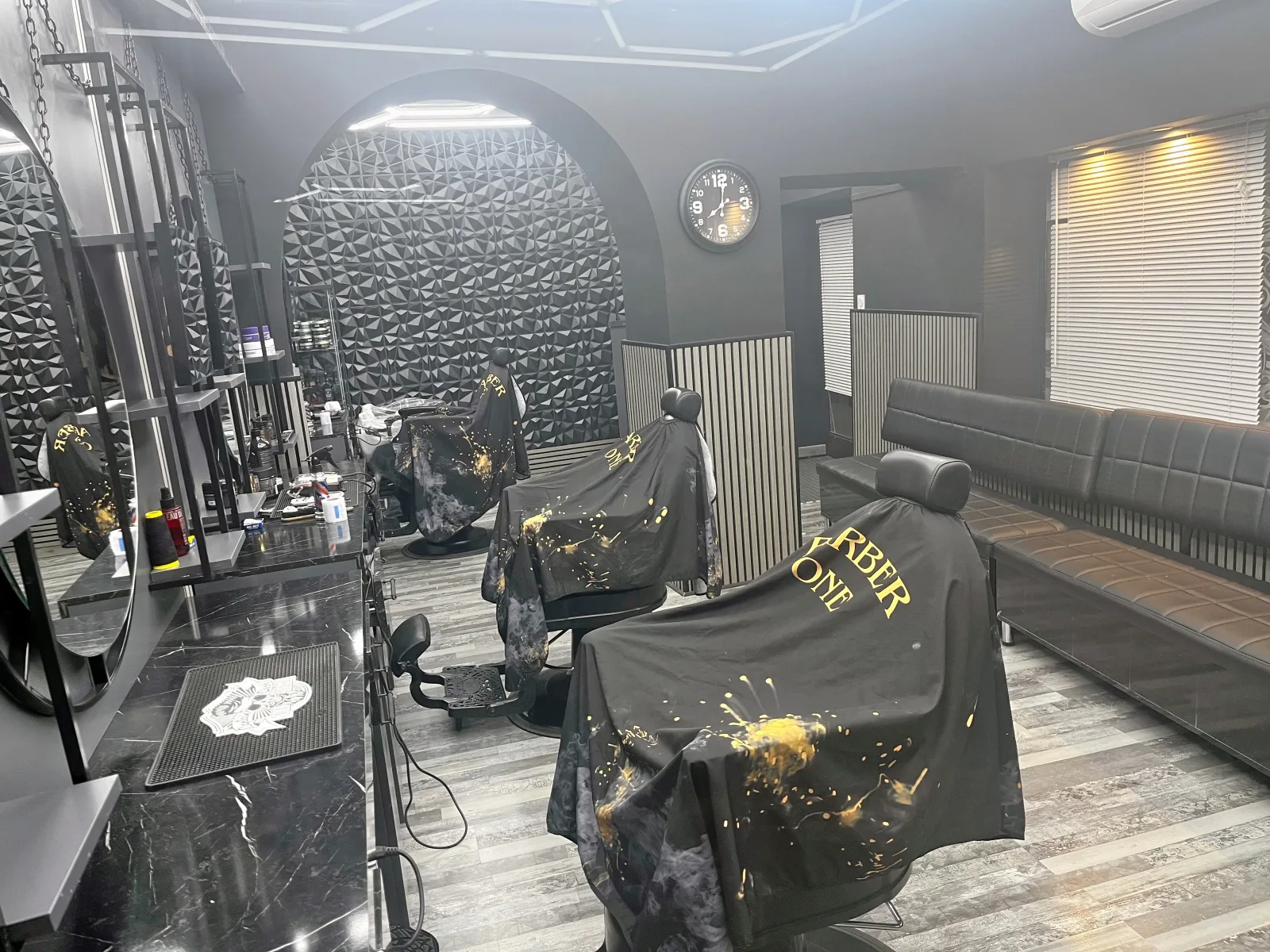 716 coiffure - Coiffure Saint-Genis-Laval - 716 coiffure - Photo Galerie - OneBooking
