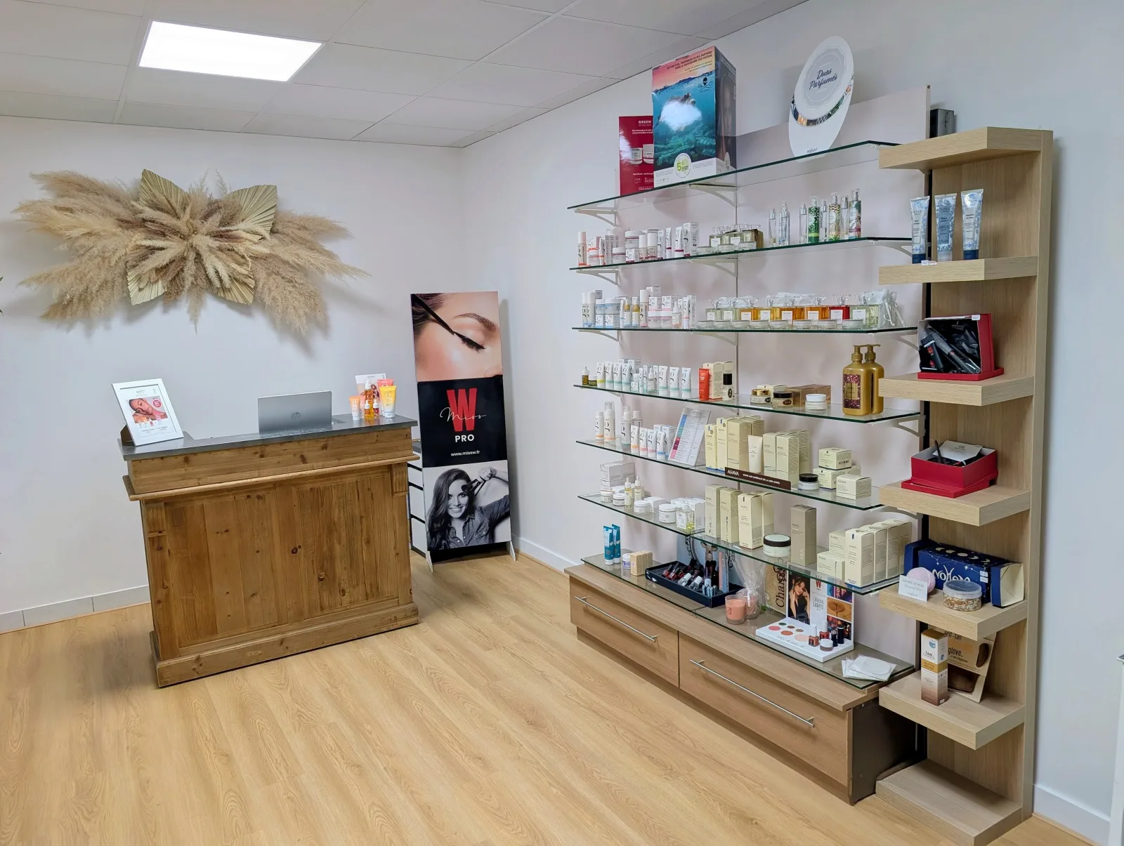 Relax’Beauté - Institut de beauté Saint-Denis-de-Gastines - Relax’Beauté - Photo Galerie - OneBooking