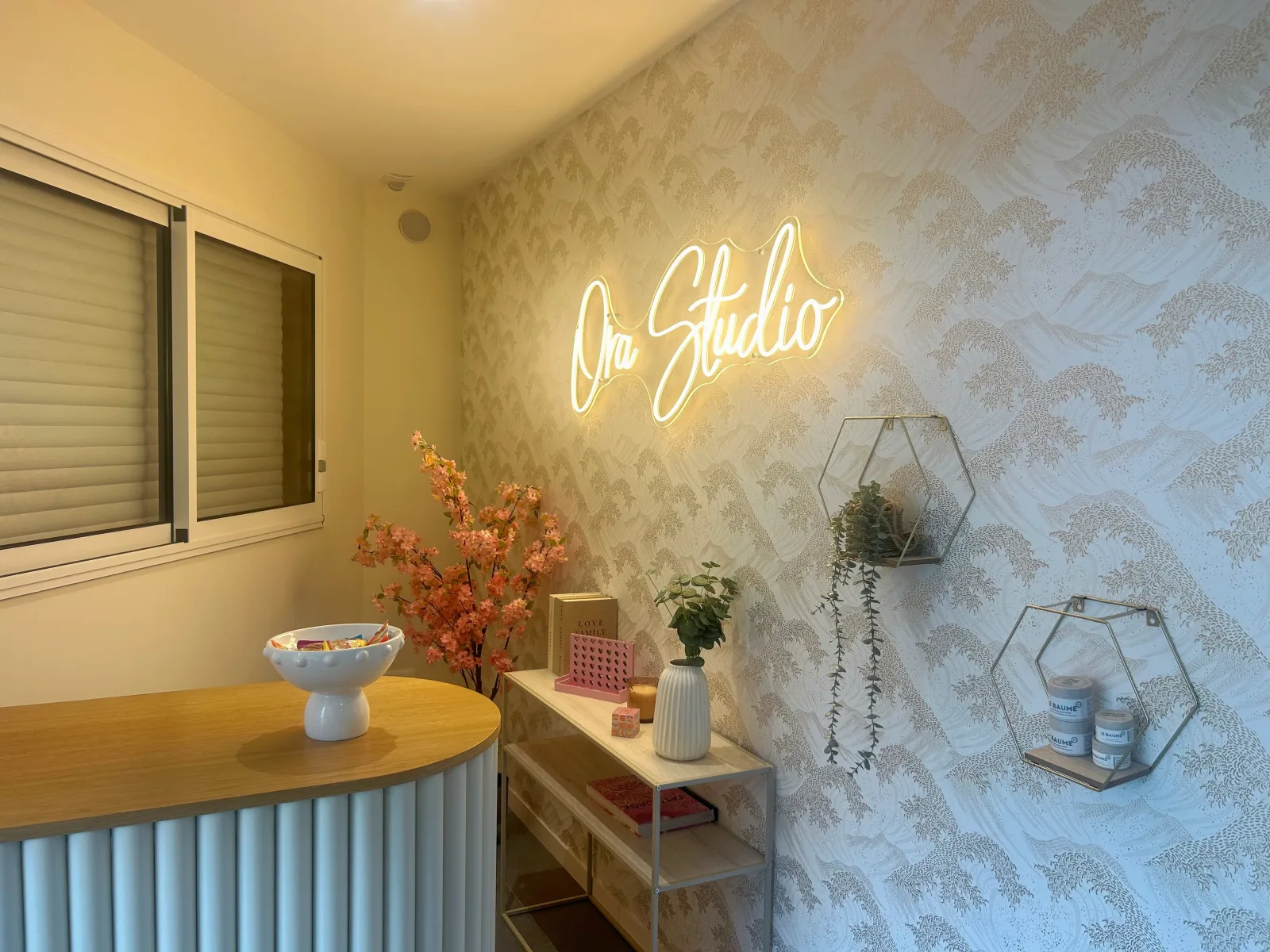 Éclat de beauté - Onglerie Betton - Éclat de beauté - Photo Galerie - OneBooking