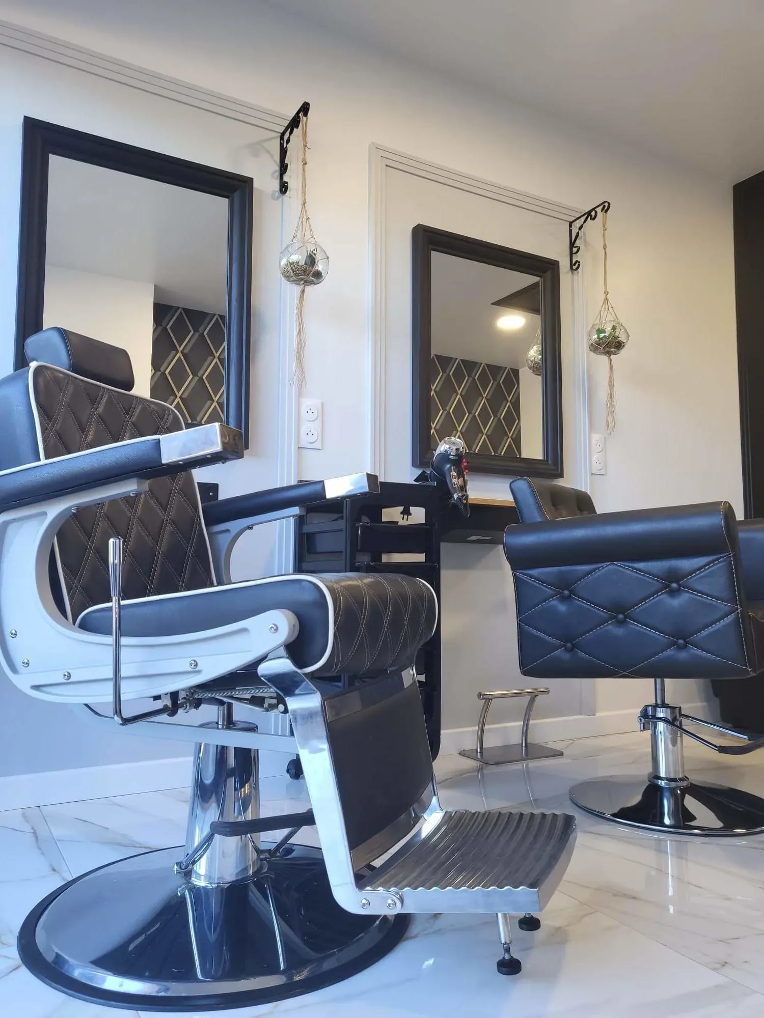 Giovanny (Coiffeur-Barber-Créateur) - Coiffure Bouloc - Giovanny (Coiffeur-Barber-Créateur) - Photo Galerie - OneBooking
