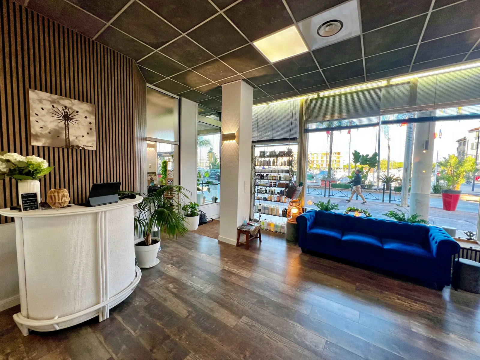 En Aparté Coiffeur Coloriste Végétal - Coiffure La Seyne-sur-Mer - En Aparté Coiffeur Coloriste Végétal - Photo Galerie - OneBooking