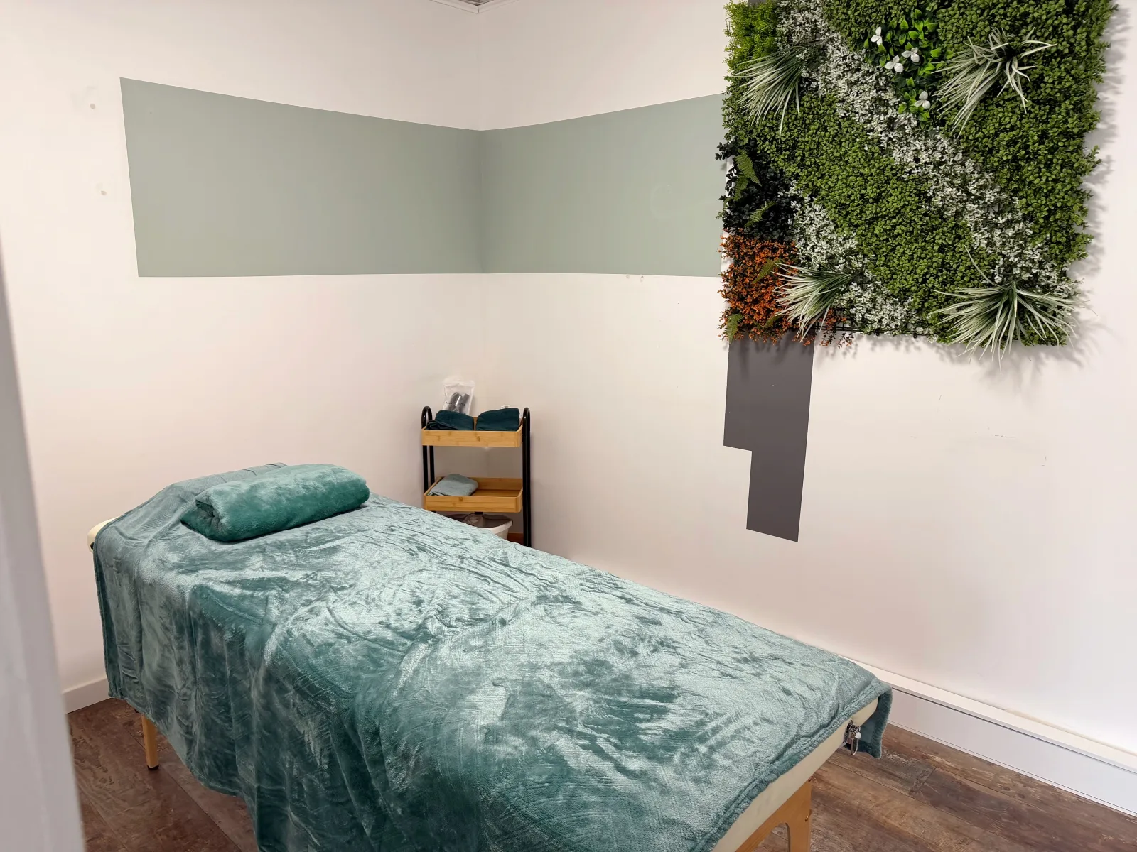 Linstant pour Elles - Institut de beauté Ferney-Voltaire - Linstant pour Elles - Photo Galerie - OneBooking