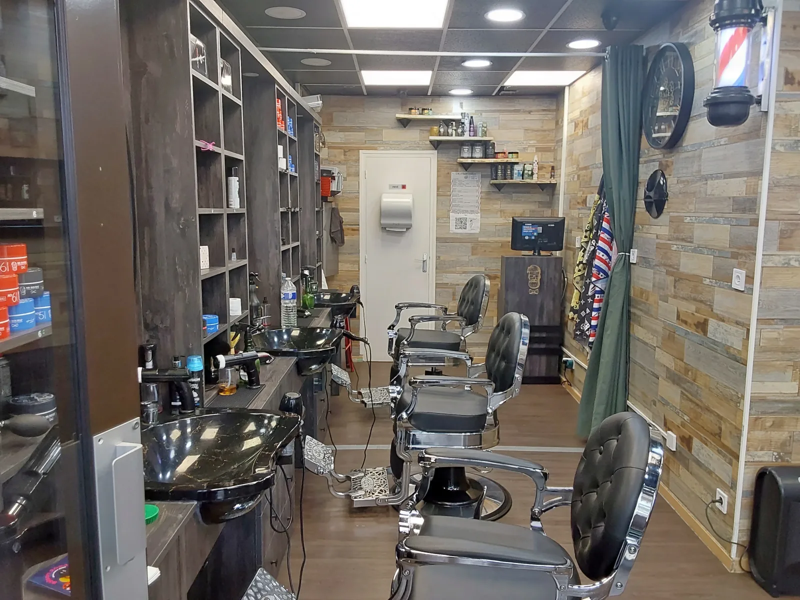 Barbershop Haute Coiffure SQY - Coiffure Guyancourt - Barbershop Haute Coiffure SQY - Photo Galerie - OneBooking