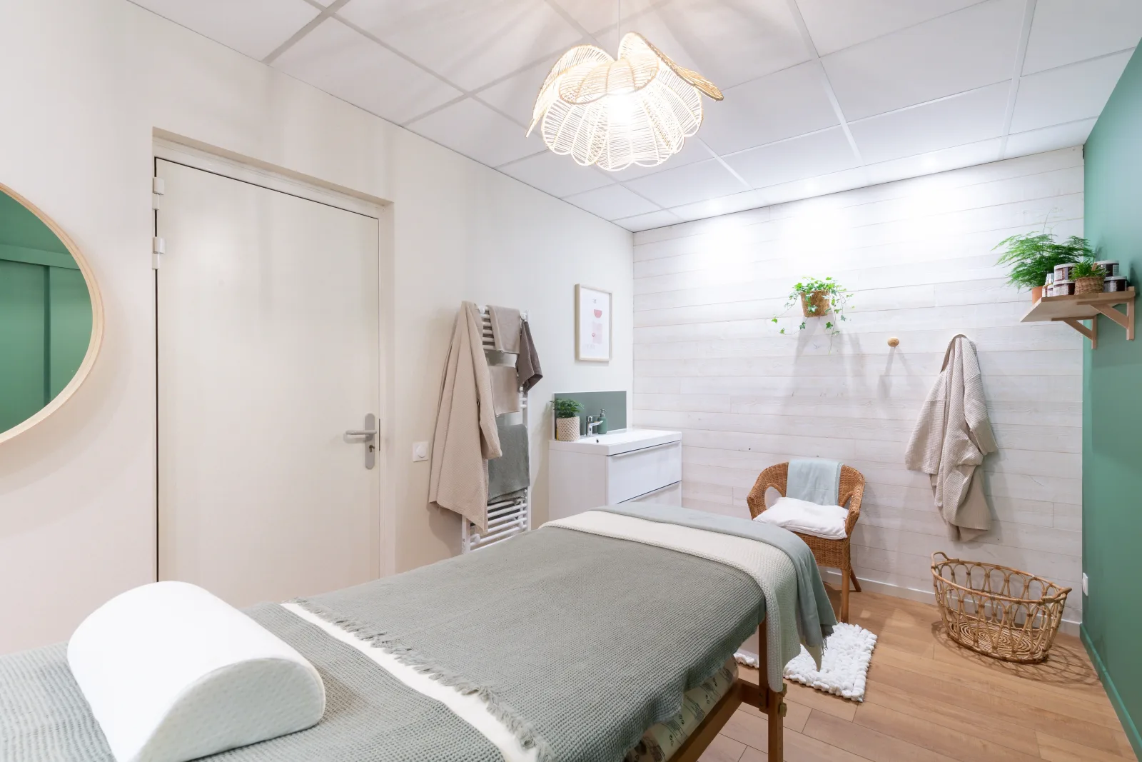 Corps et Esprit - Institut de beauté Saint-Apollinaire - Corps et Esprit - Photo Galerie - OneBooking