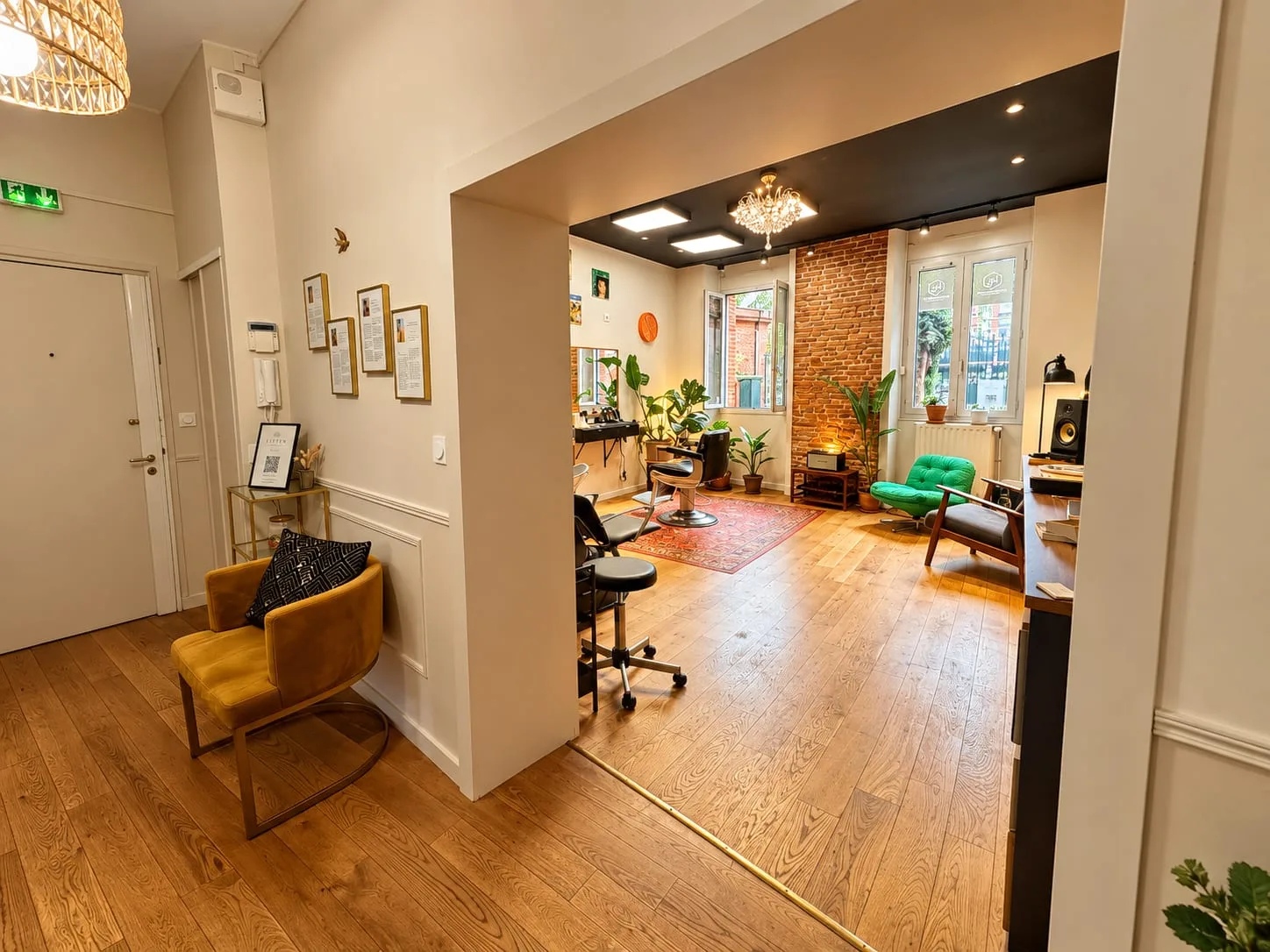 Listen Hair Studio by Benoit PILLON - Barbier Toulouse - Listen Hair Studio by Benoit PILLON - Photo Galerie - OneBooking