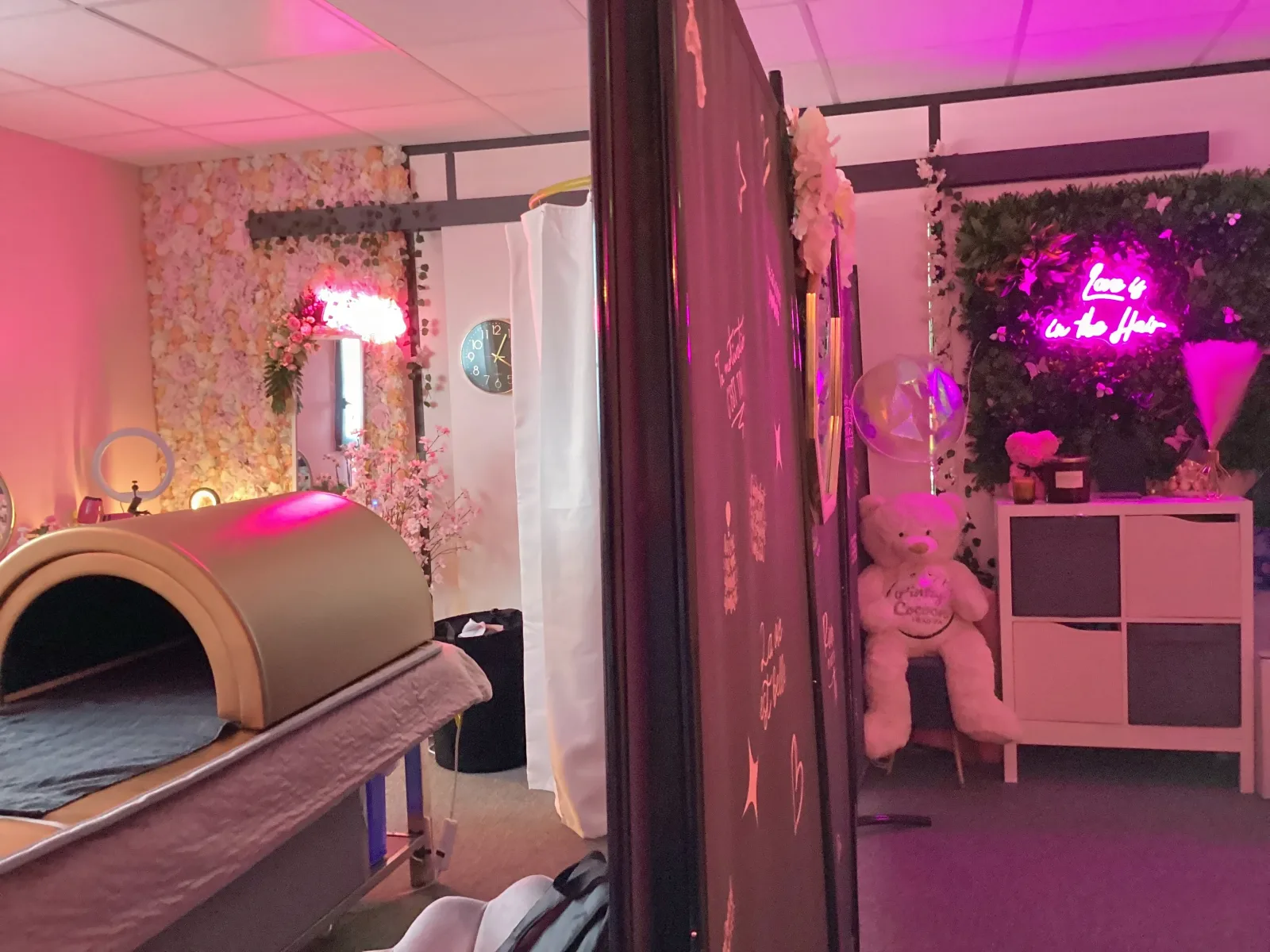 Pinky Cocoon - Head Spa - Massage Ferney-Voltaire - Pinky Cocoon - Head Spa - Photo Galerie - OneBooking