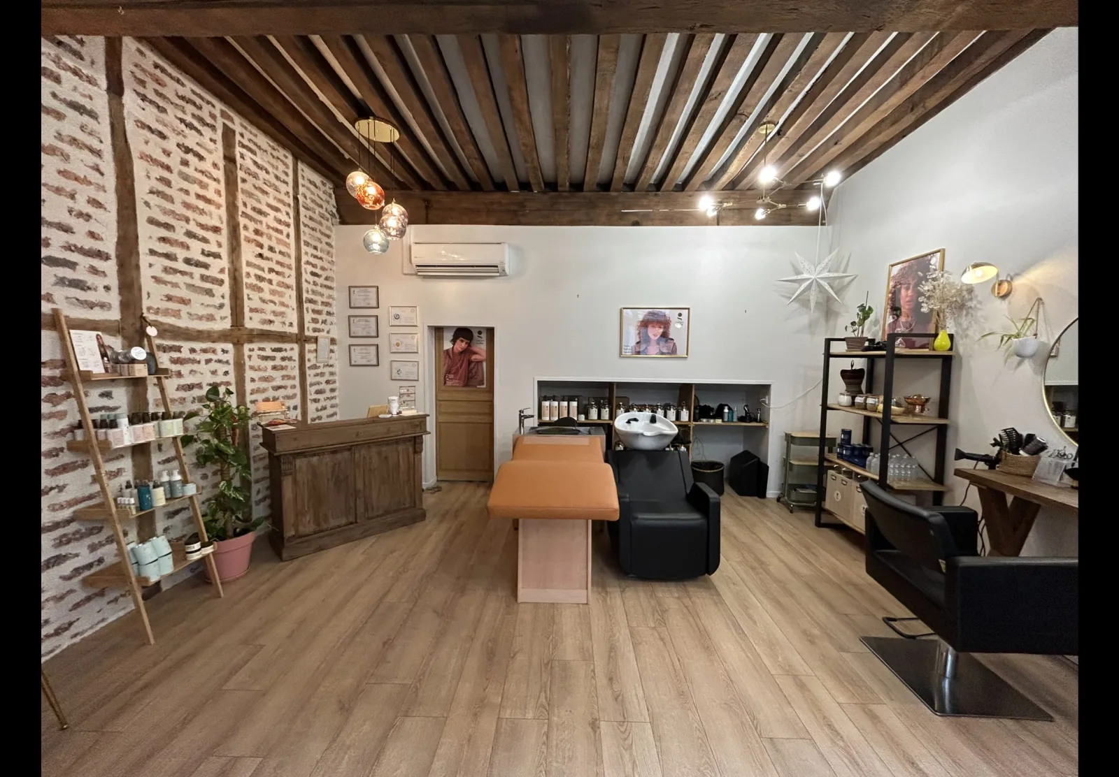 L'atelier coiffure - Coiffure Moulins - L'atelier coiffure - Photo Galerie - OneBooking