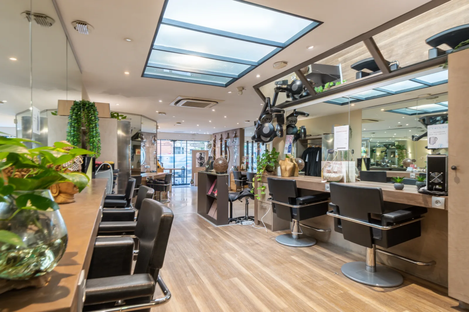 BIGOUDIME - Coiffure Loos - BIGOUDIME - Photo Galerie - OneBooking