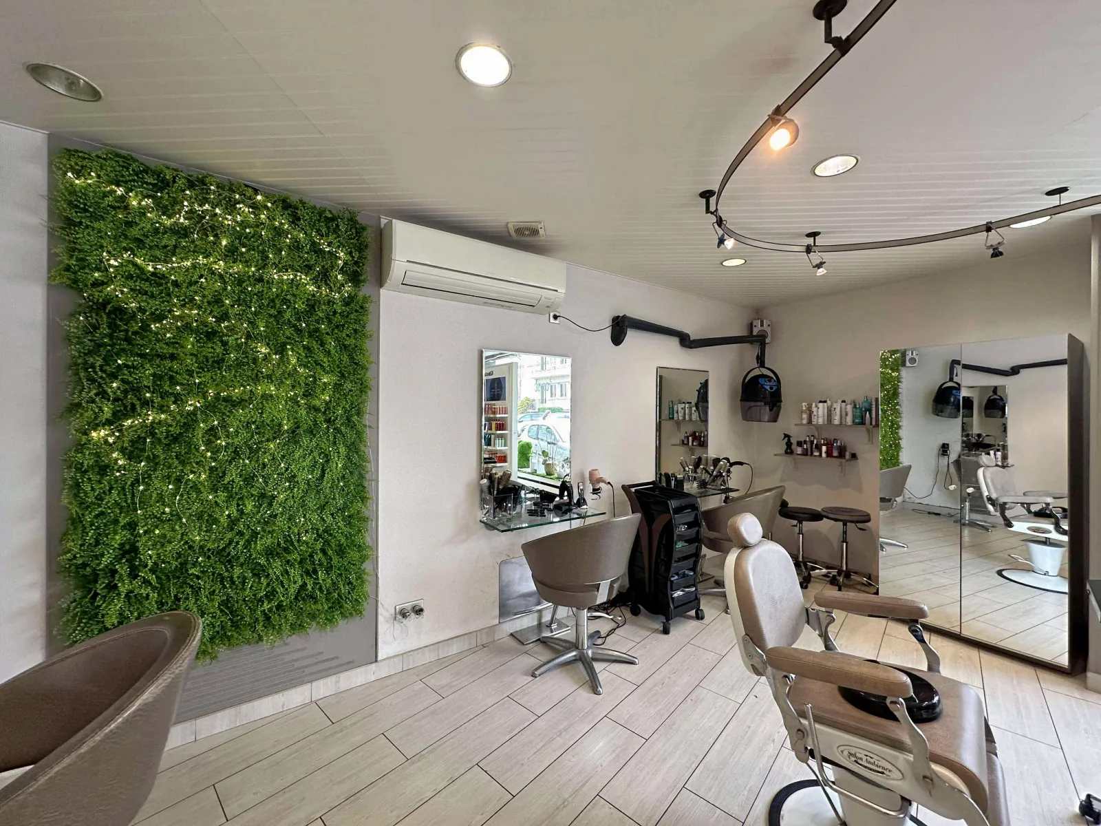 Karina - Coiffure Louviers - Karina - Photo Galerie - OneBooking