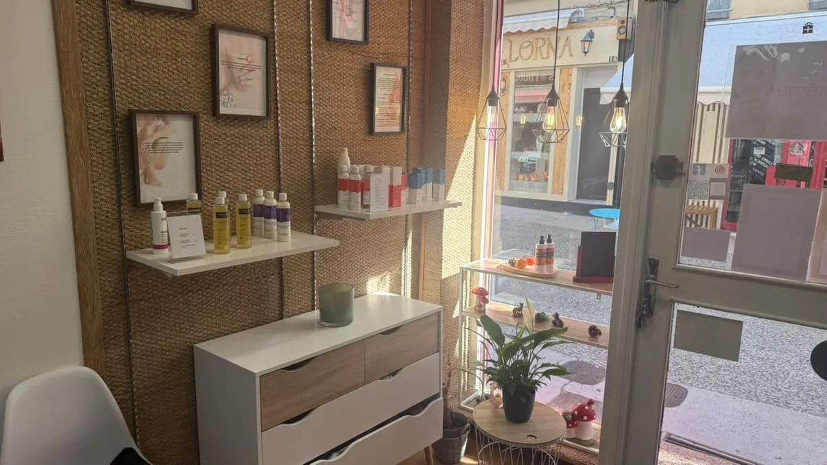 Espace Esthétique Dentelle - Institut de beauté Digne-les-Bains - Espace Esthétique Dentelle - Photo Galerie - OneBooking