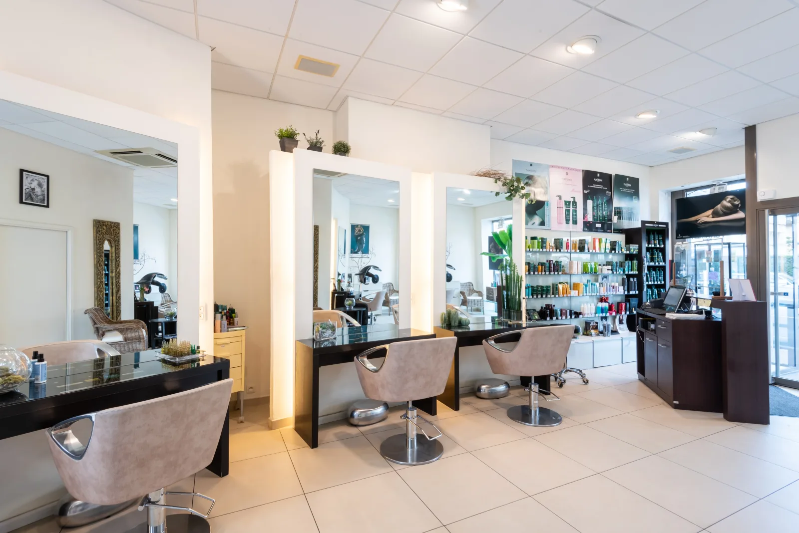 Le Salon K&S - Coiffure Saint-Lô - Le Salon K&S - Photo Galerie - OneBooking