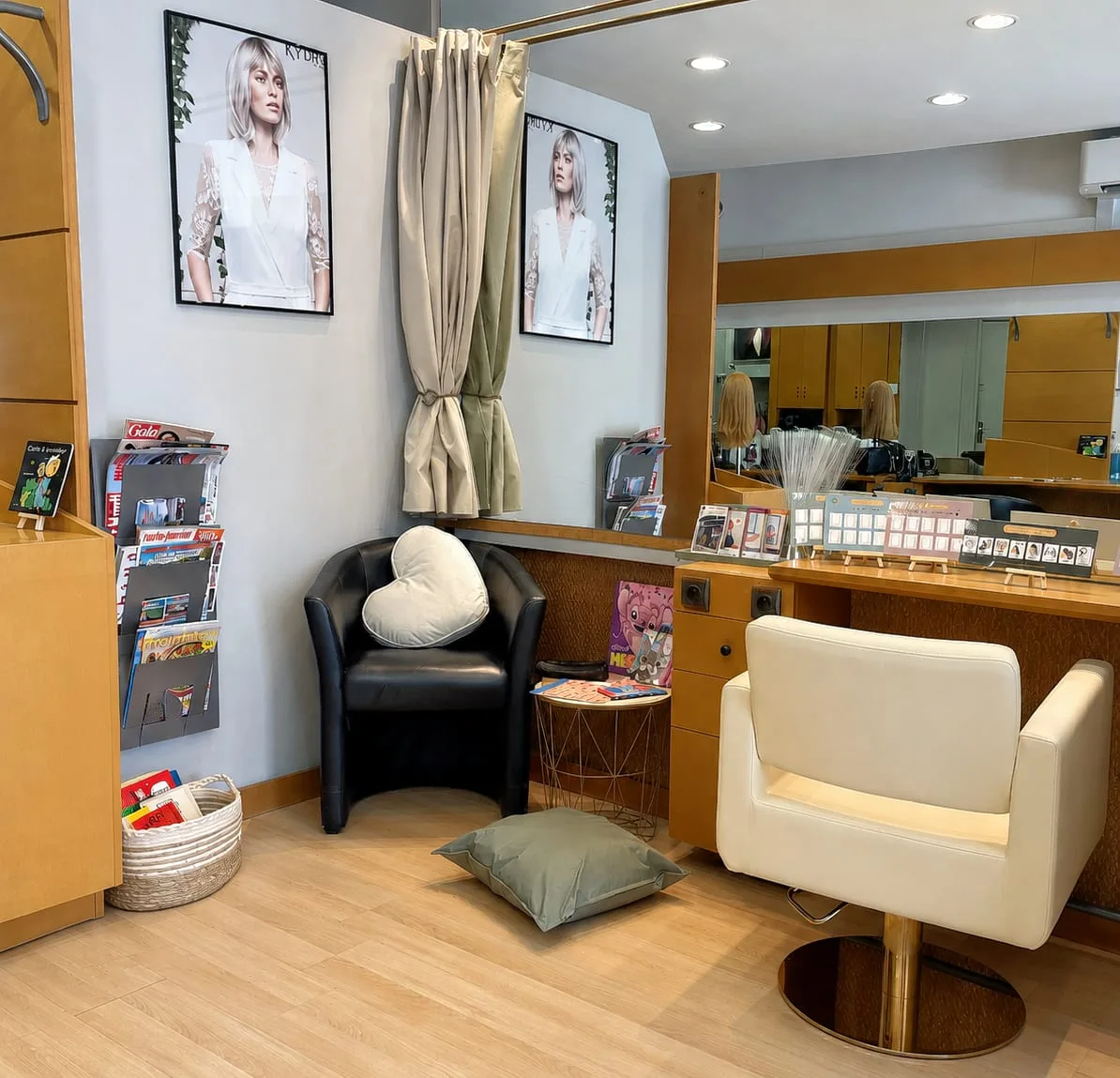 Le Salon Attitudes - Coiffure Rochefort - Le Salon Attitudes - Photo Galerie - OneBooking