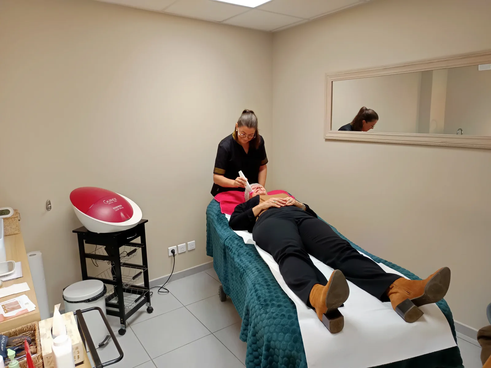 Harmonie Institut - Institut de beauté Cadillac-sur-Garonne - Harmonie Institut - Photo Galerie - OneBooking