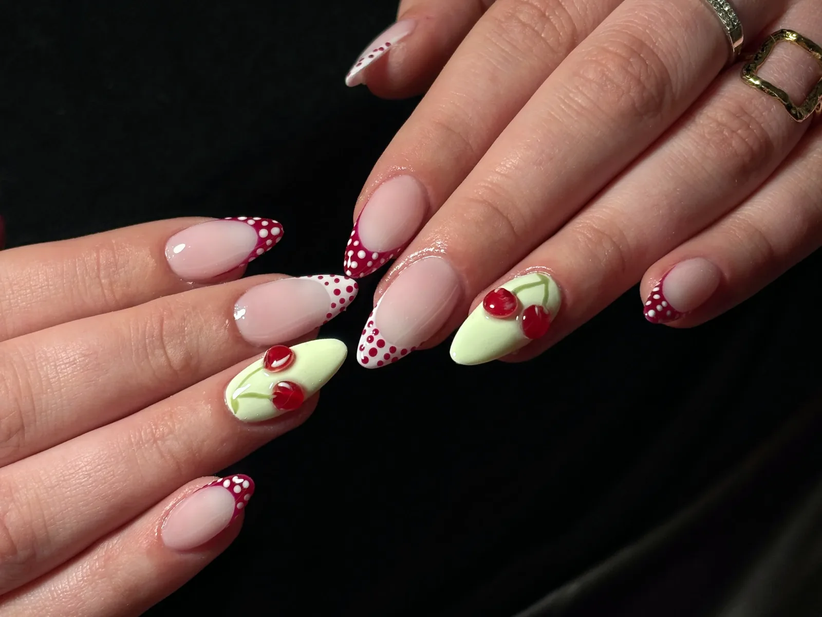 Mina Beauty - Ongles&Cils - Onglerie Bonneuil-sur-Marne - Mina Beauty - Ongles&Cils - Photo Galerie - OneBooking
