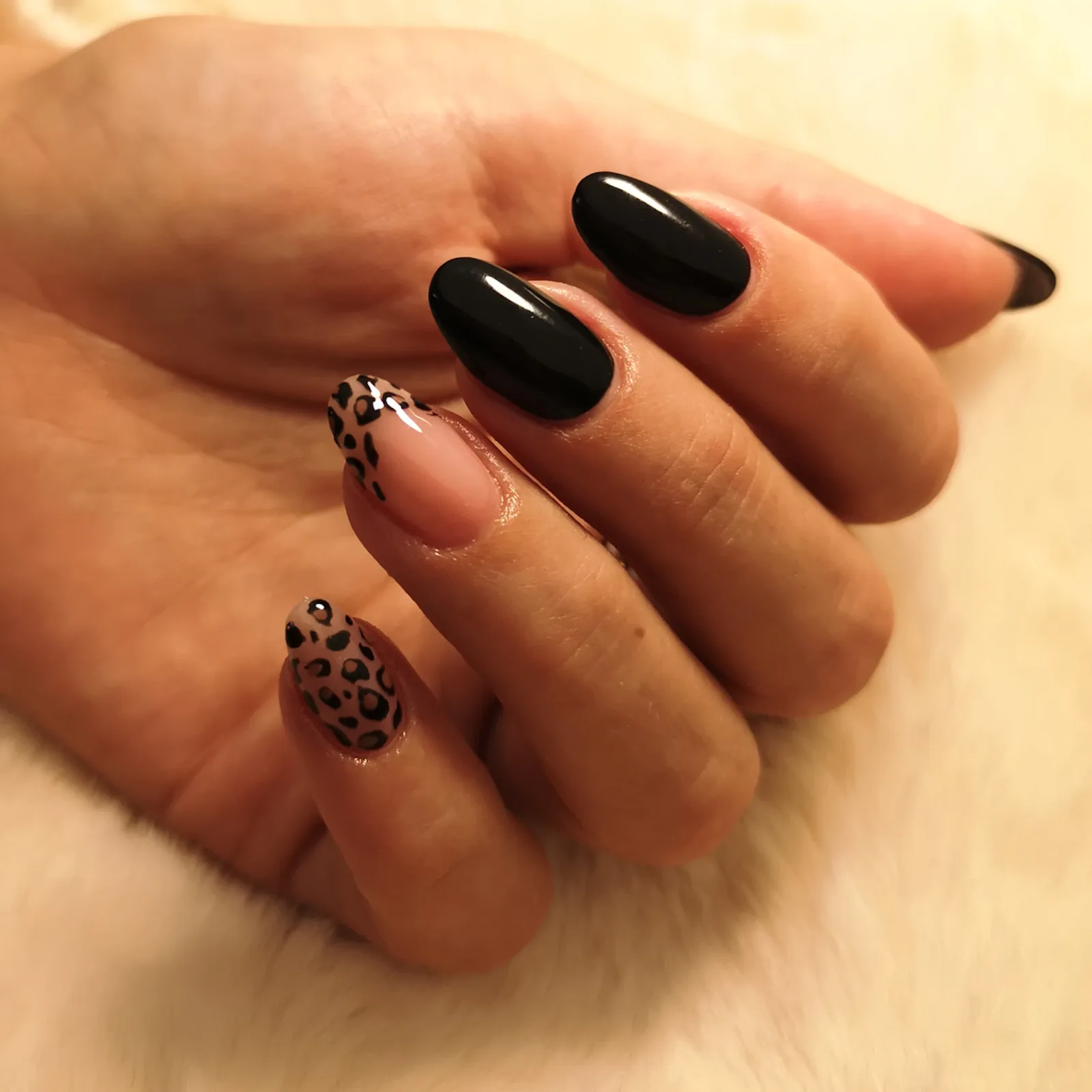 Ongles and Co - Institut de beauté L'Isle-sur-la-Sorgue - Ongles and Co - Photo Galerie - OneBooking