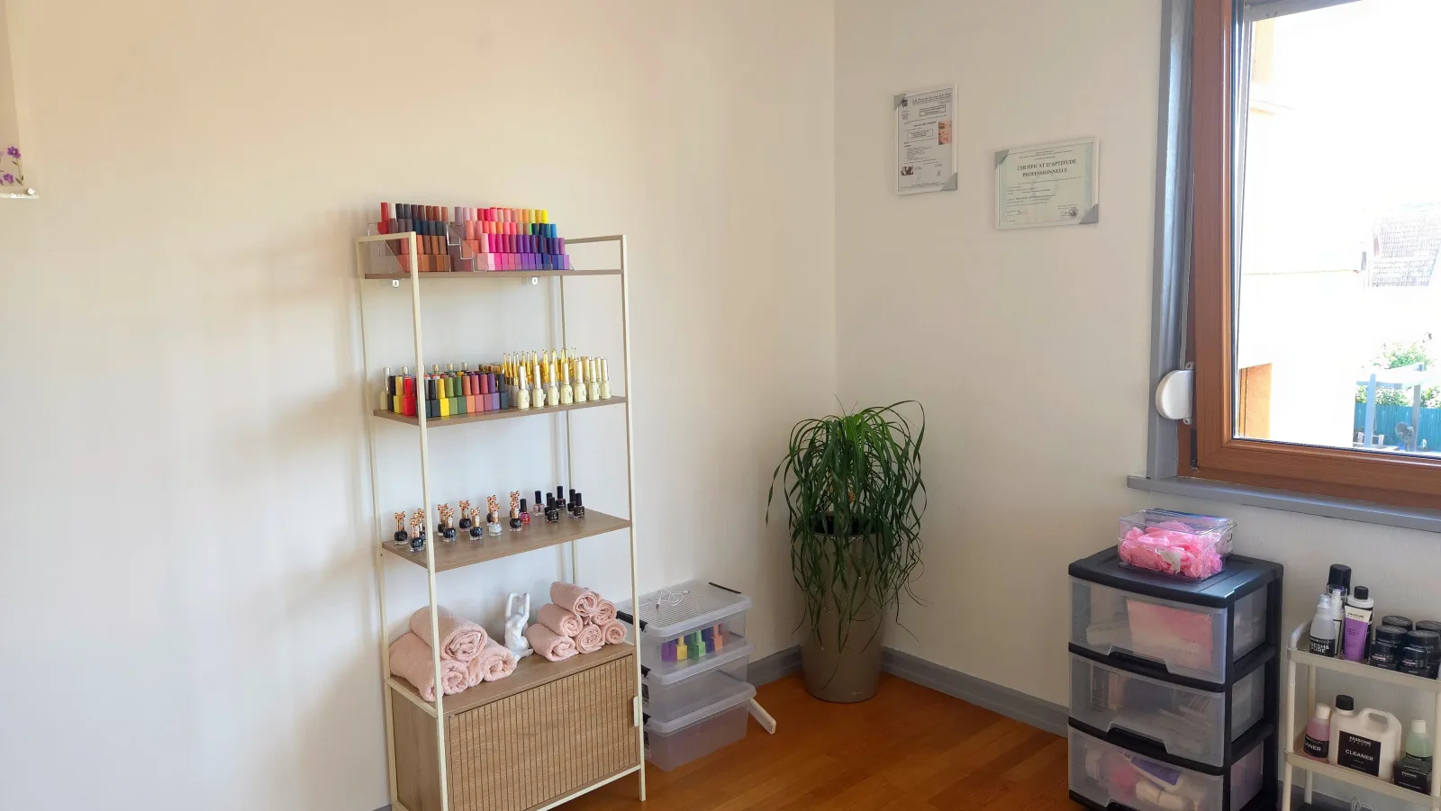 Jenny's Nail Salon - Onglerie Geispolsheim - Jenny's Nail Salon - Photo Galerie - OneBooking