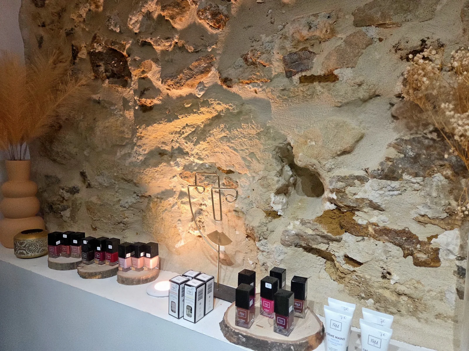 O' Naturel (Institut de beauté) - Onglerie Marly-le-Roi - O' Naturel (Institut de beauté) - Photo Galerie - OneBooking