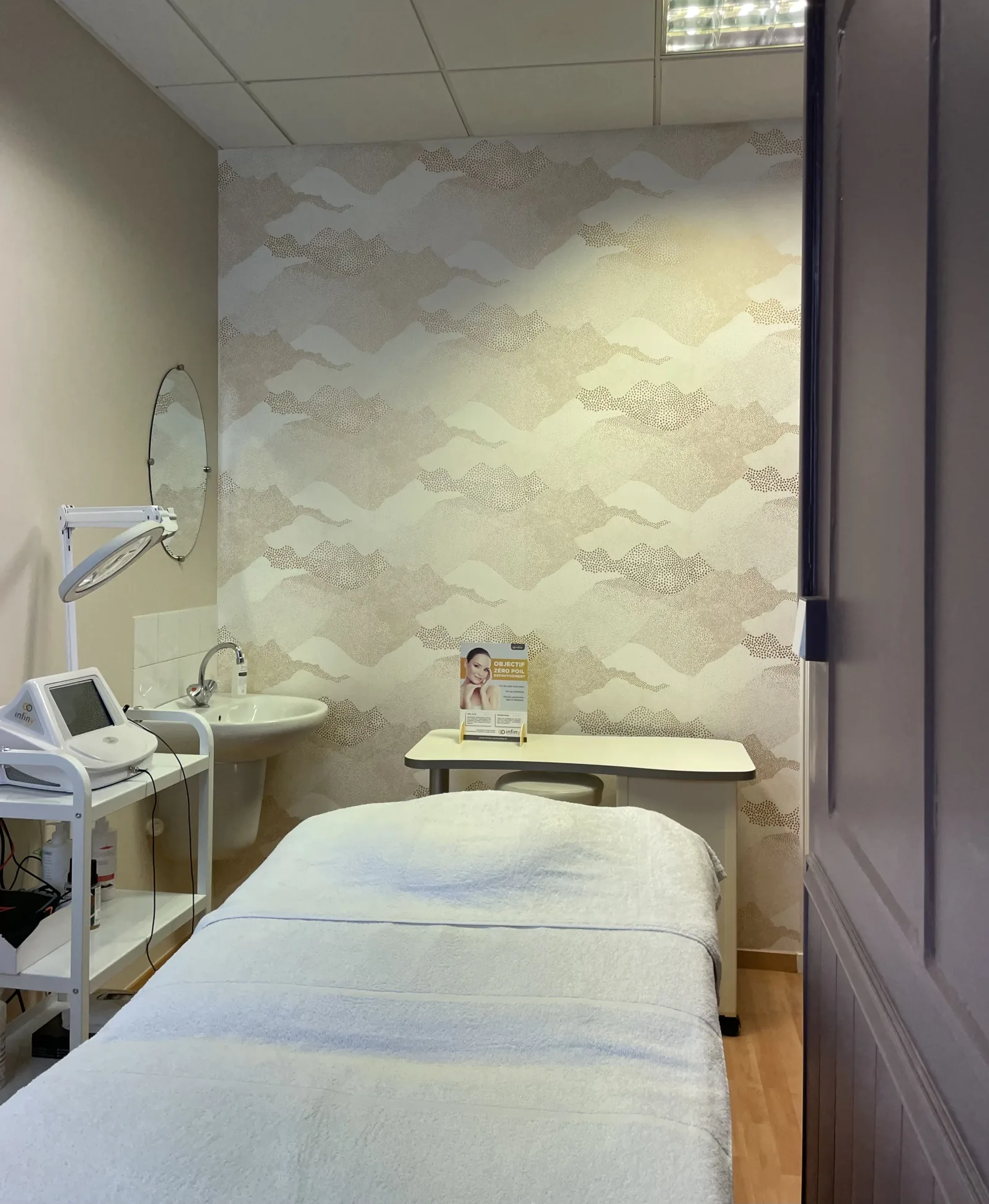 Essentielle et belle - Institut de beauté Étrelles - Essentielle et belle - Photo Galerie - OneBooking