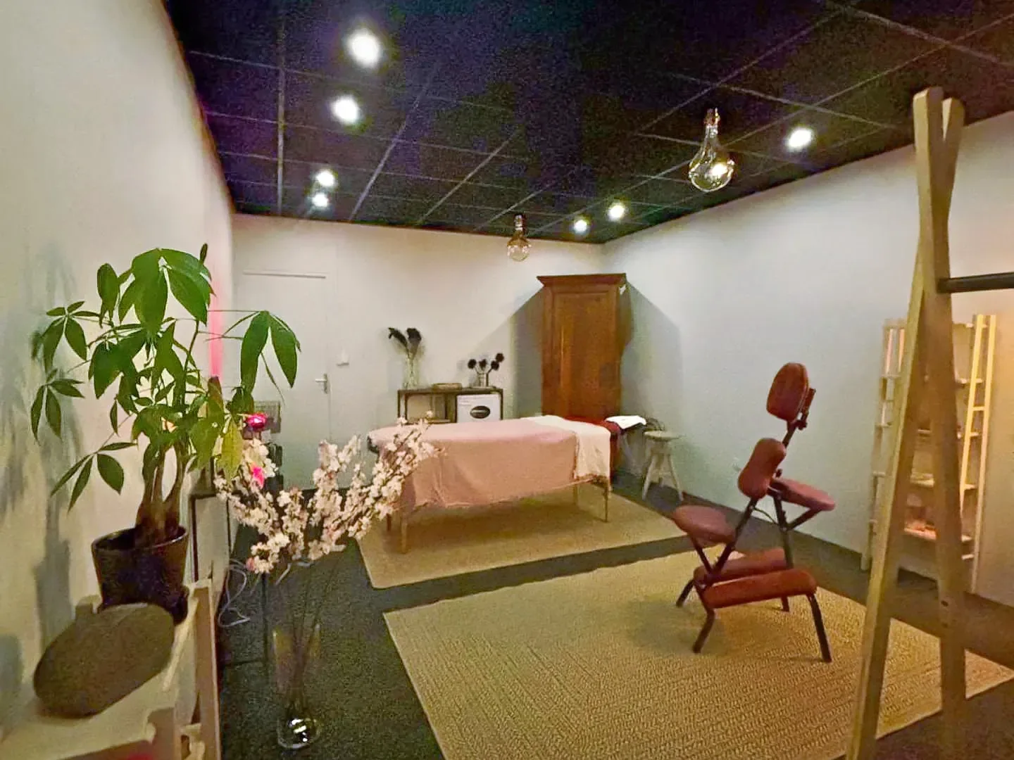 Terre de Papouilles - Massage Tassin-la-Demi-Lune - Terre de Papouilles - Photo Galerie - OneBooking