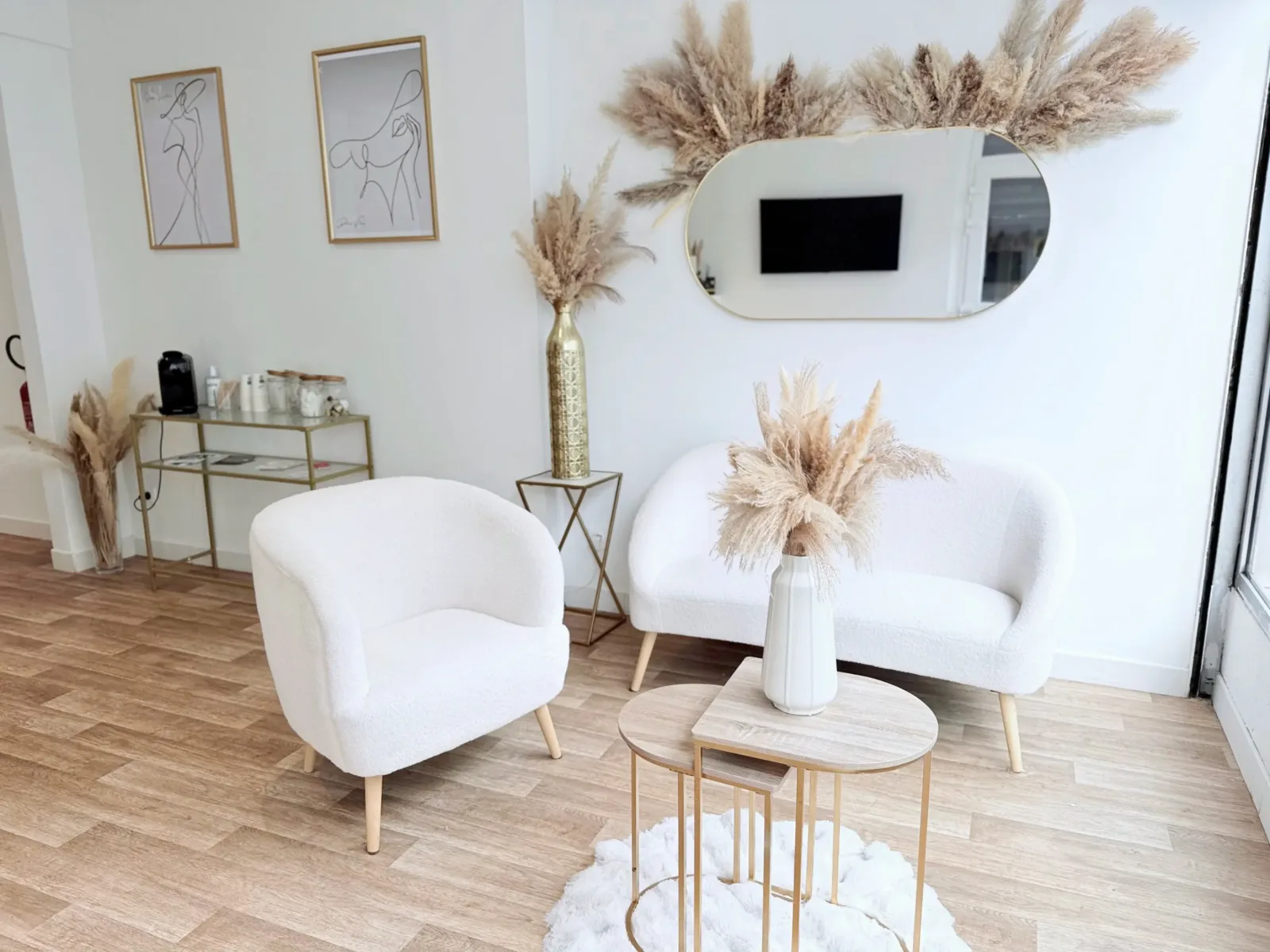 M.raude - Onglerie Loos - M.raude - Photo Galerie - OneBooking