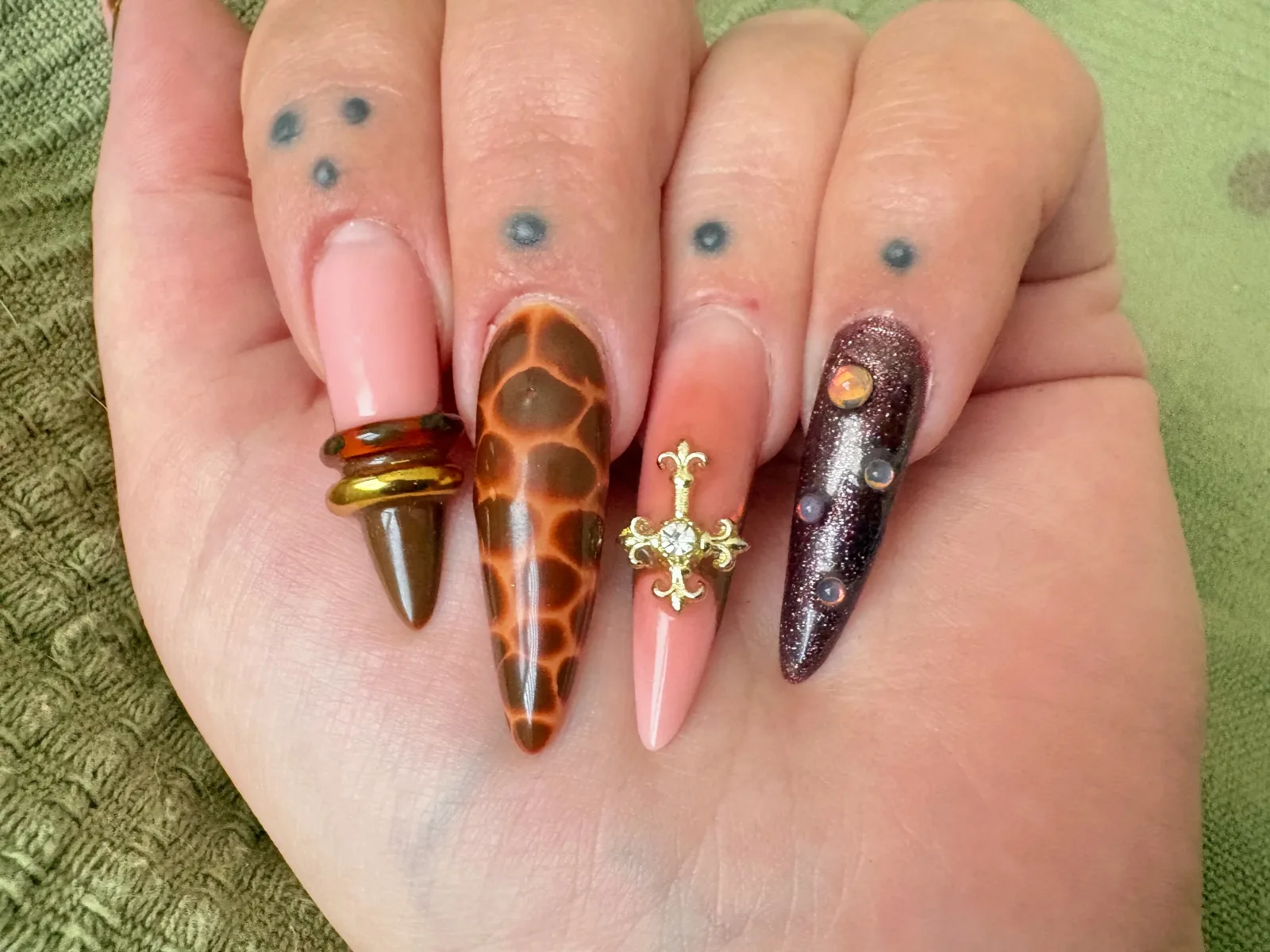 Nails By Loumy - Onglerie Villenave-d'Ornon - Nails By Loumy - Photo Galerie - OneBooking