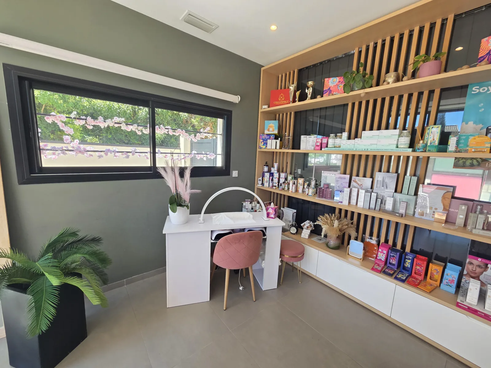 BEAUTE MEDITERANEE - Onglerie Grabels - BEAUTE MEDITERANEE - Photo Galerie - OneBooking