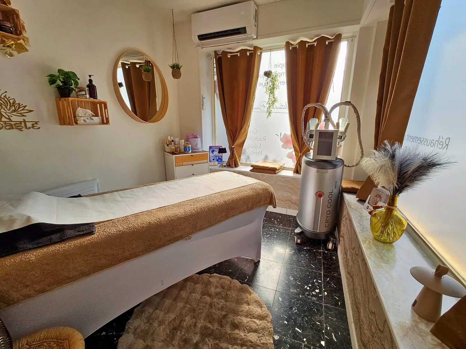 Natacha Beauté - Institut de beauté Le Lavandou - Natacha Beauté - Photo Galerie - OneBooking