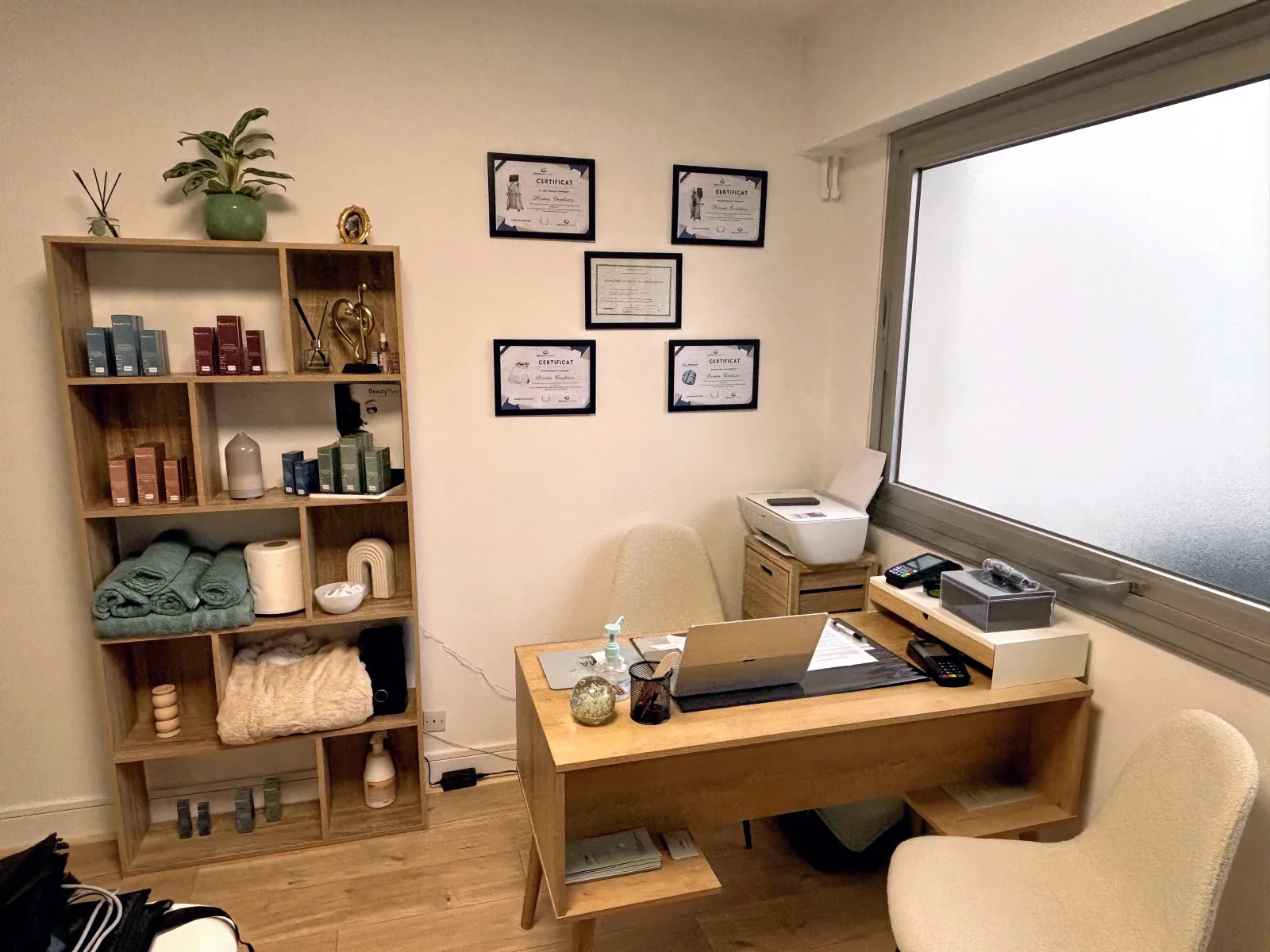 Derma-Contours - Institut de beauté Berck - Derma-Contours - Photo Galerie - OneBooking