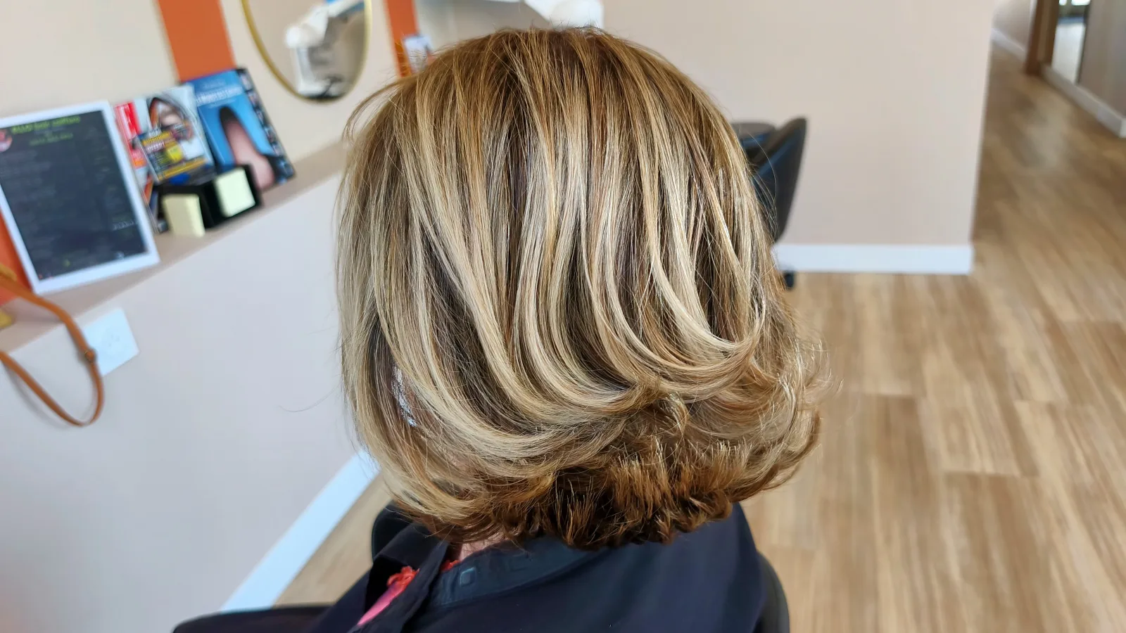 Ello Hair Coiffure - Coiffure Mouans-Sartoux - Ello Hair Coiffure - Photo Galerie - OneBooking