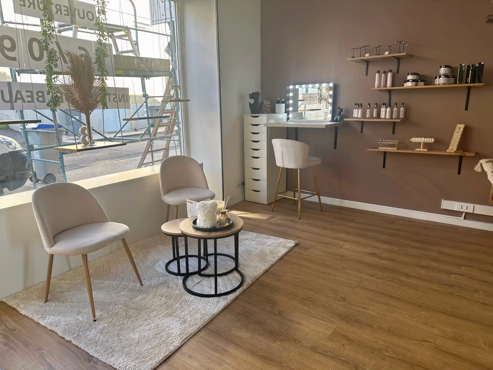 Trinity By Mel - Institut de beauté Saint-Just-Saint-Rambert - Trinity By Mel - Photo Galerie - OneBooking
