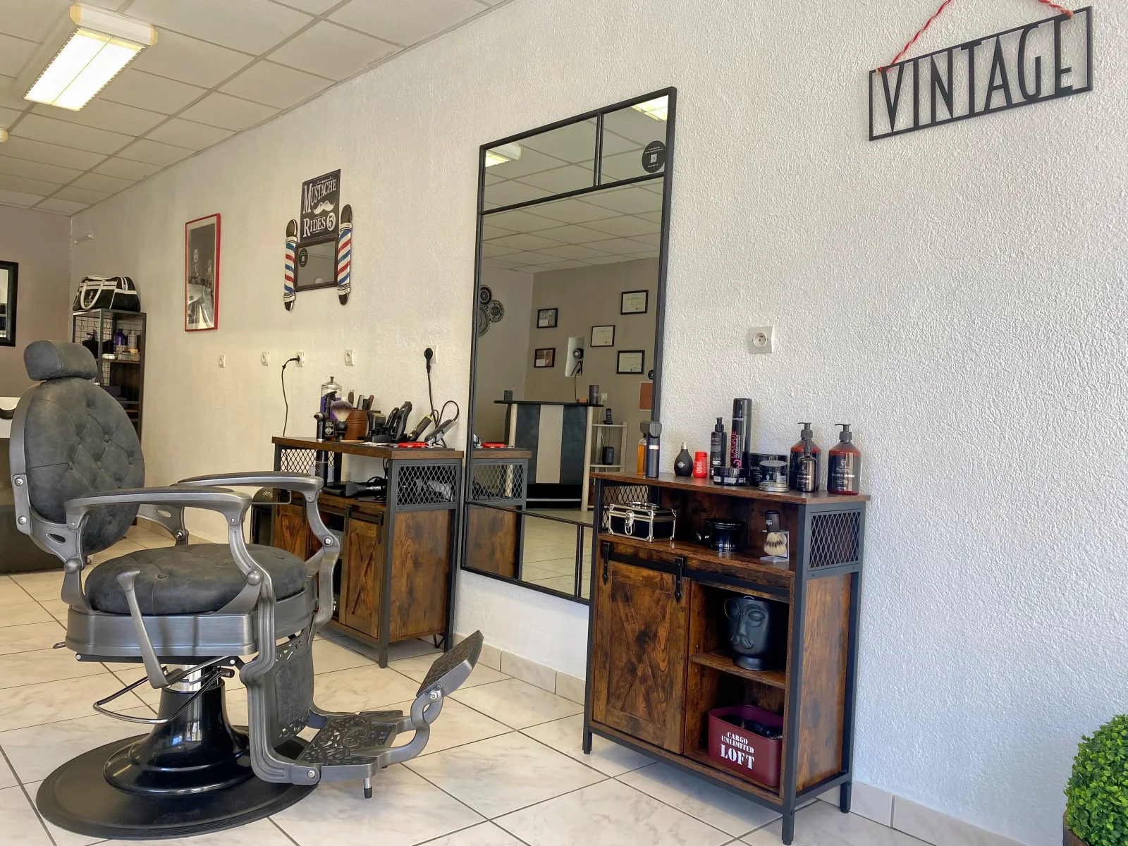 Pays de l’homme - Coiffure Prades - Pays de l’homme - Photo Galerie - OneBooking