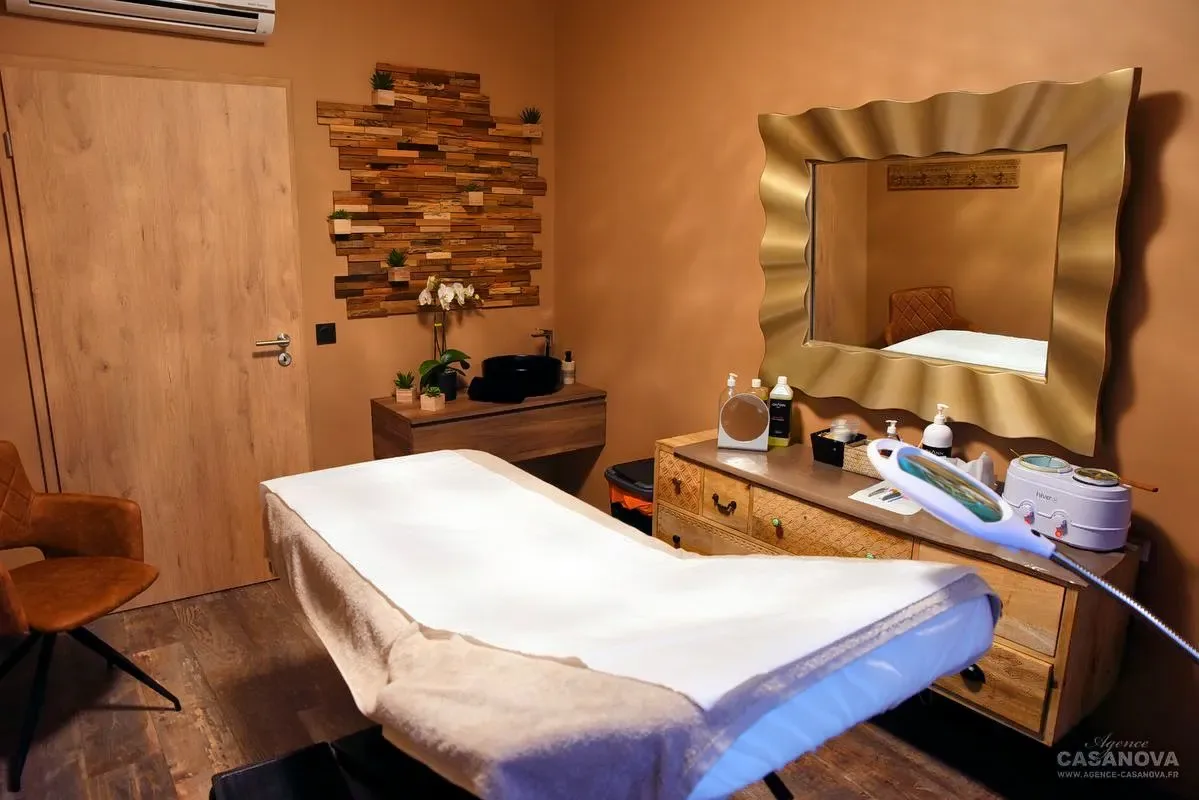 Ligne & Beauté - Institut de beauté Longeville-lès-Saint-Avold - Ligne & Beauté - Photo Galerie - OneBooking