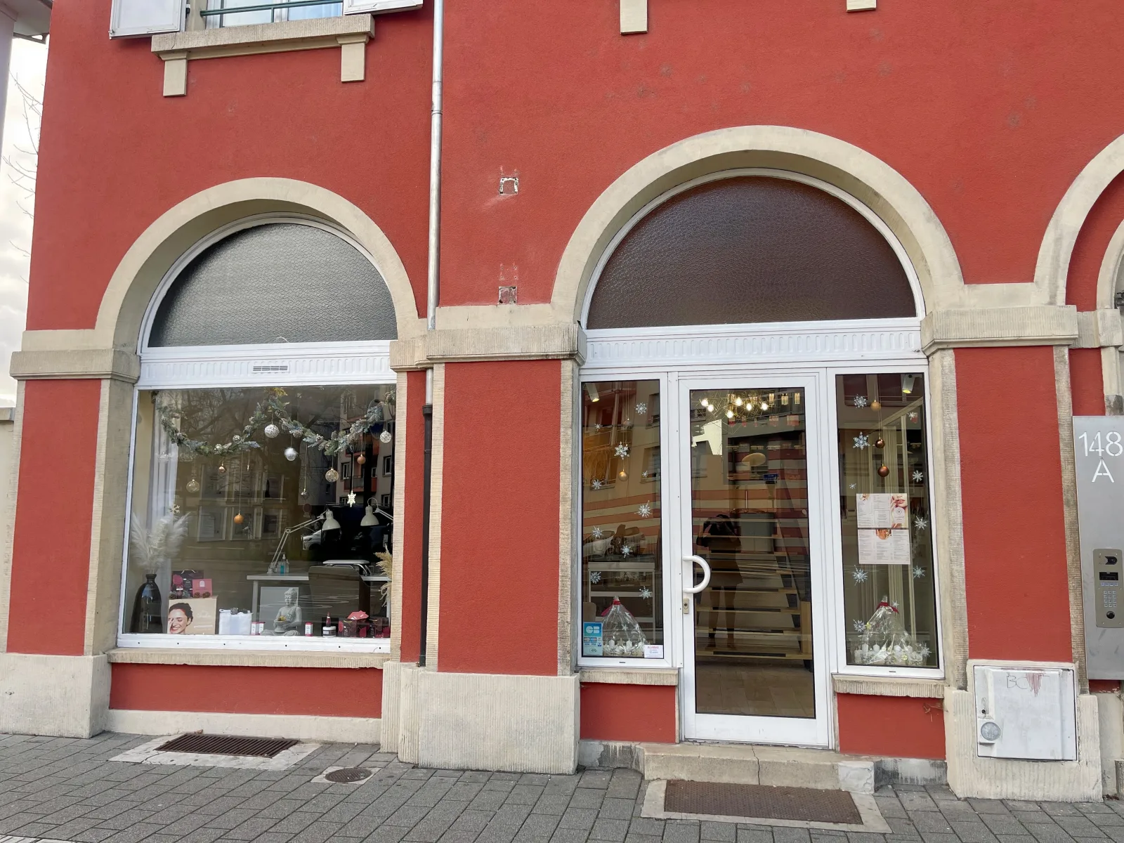 Les secrets beauté de Marine - Onglerie Strasbourg - Les secrets beauté de Marine - Photo Galerie - OneBooking