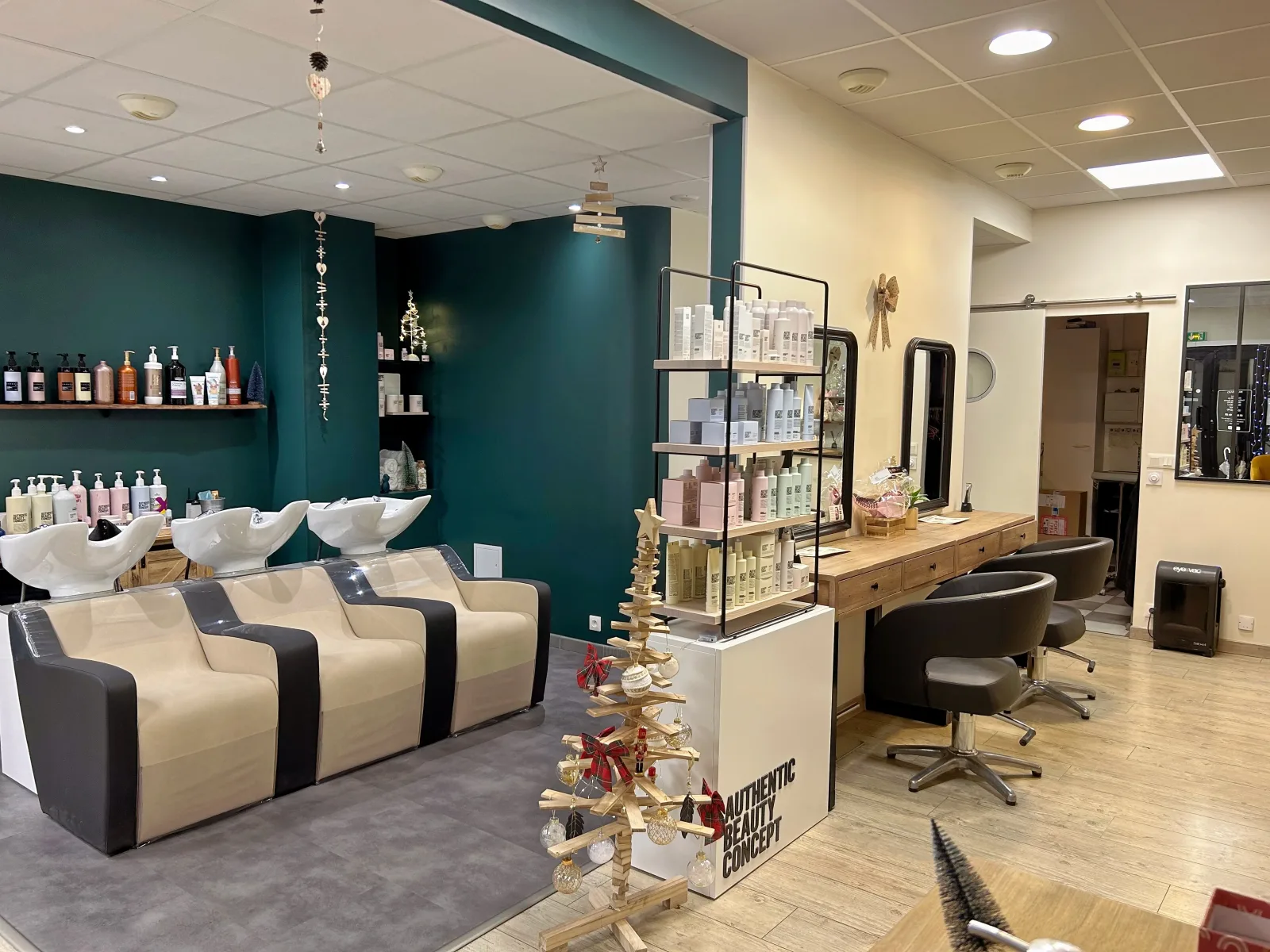 6zo by Laura - Coiffure Biard - 6zo by Laura - Photo Galerie - OneBooking