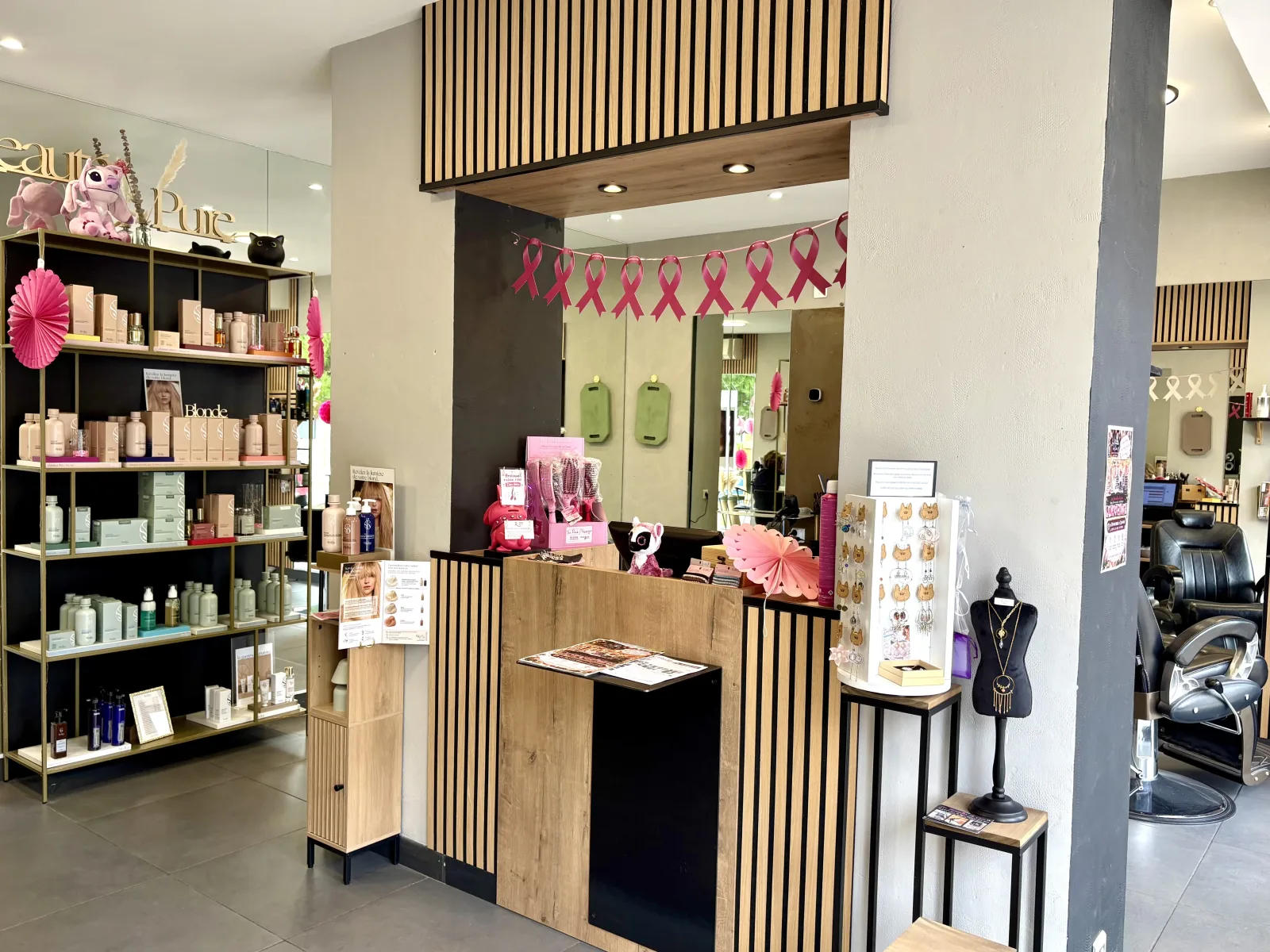 Le Salon d’Isa - Coiffure Saint-Michel-Chef-Chef - Le Salon d’Isa - Photo Galerie - OneBooking