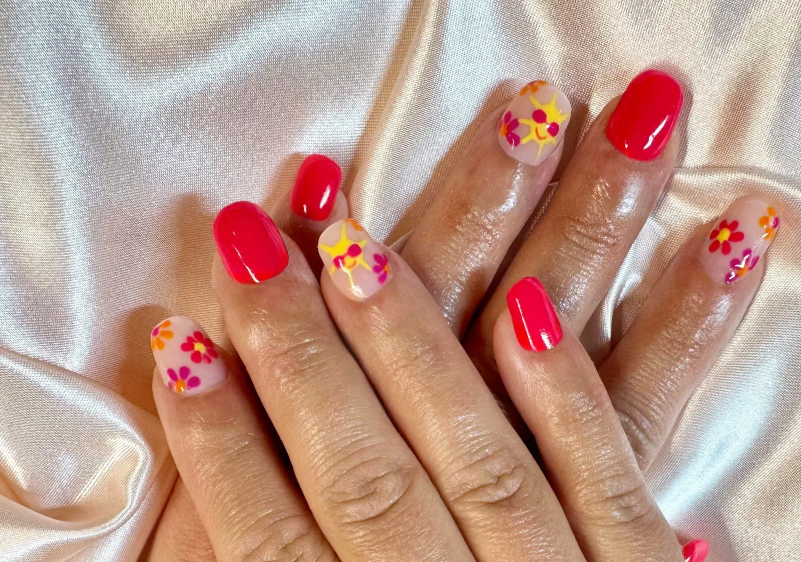 L'Instant Nails - Onglerie Montfermeil - L'Instant Nails - Photo Galerie - OneBooking