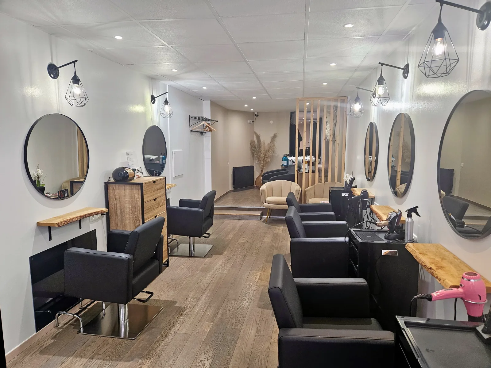 Le Salon - Coiffure La Roche-sur-Foron - Le Salon - Photo Galerie - OneBooking
