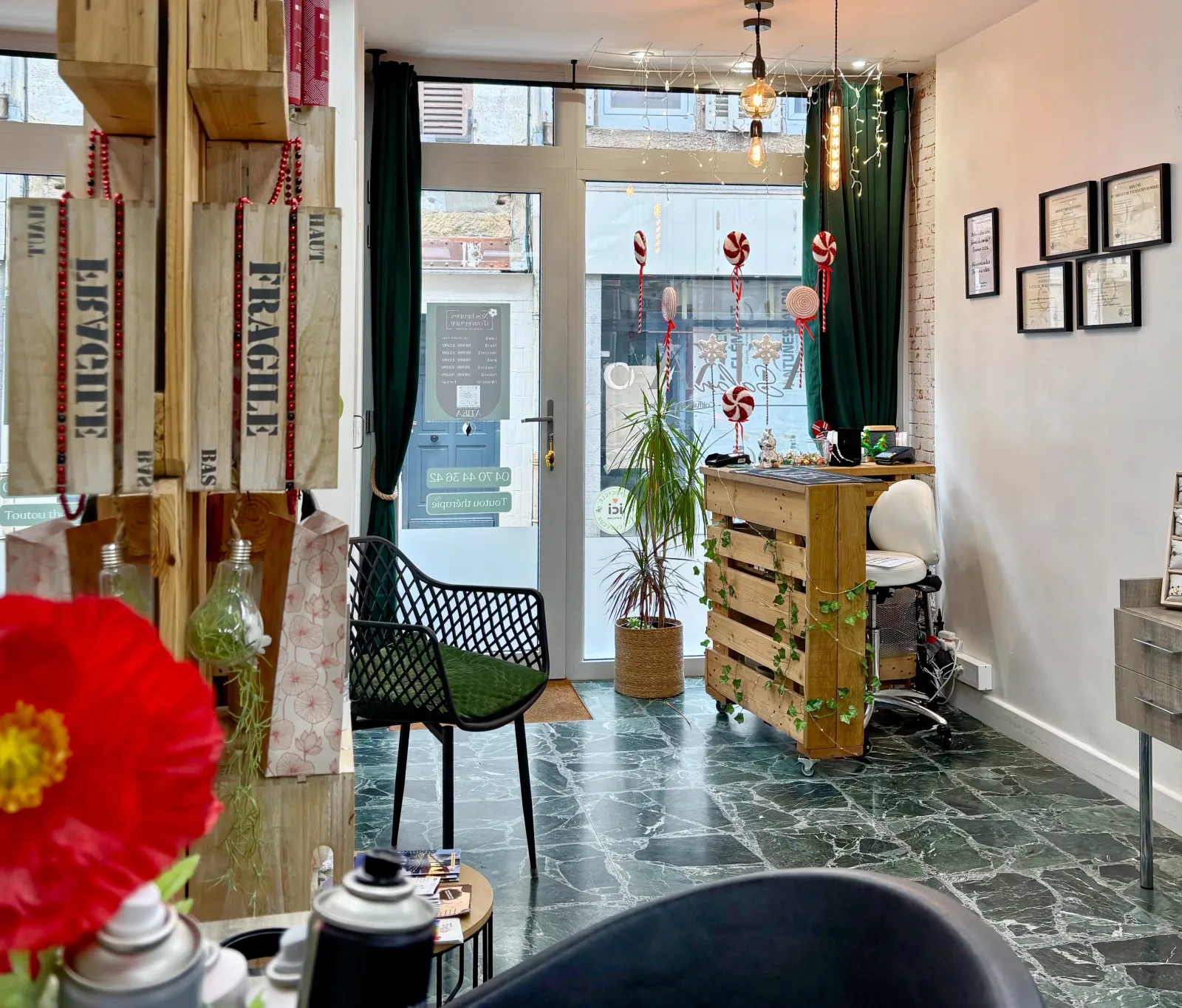 Salon Atika - Coiffure Moulins - Salon Atika - Photo Galerie - OneBooking