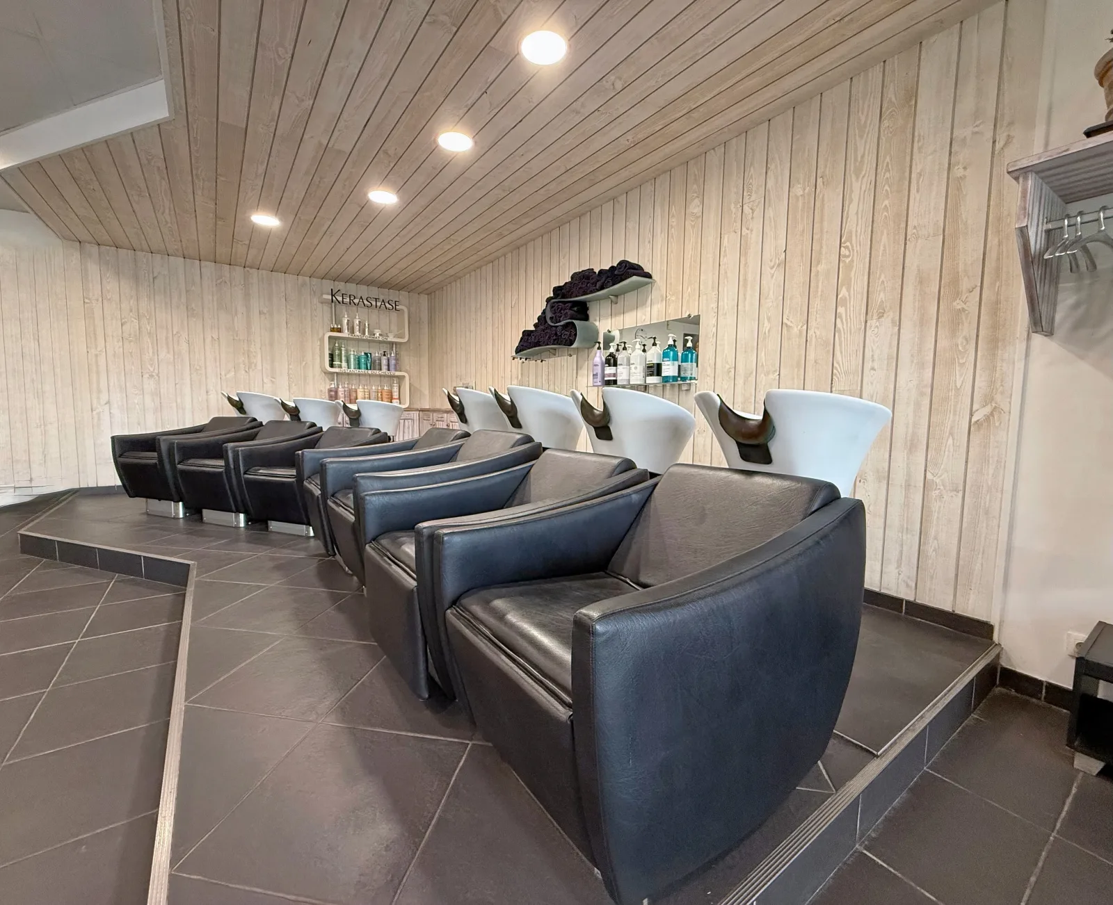 Coiff'mod manuela - Coiffure Vouneuil-sous-Biard - Coiff'mod manuela - Photo Galerie - OneBooking