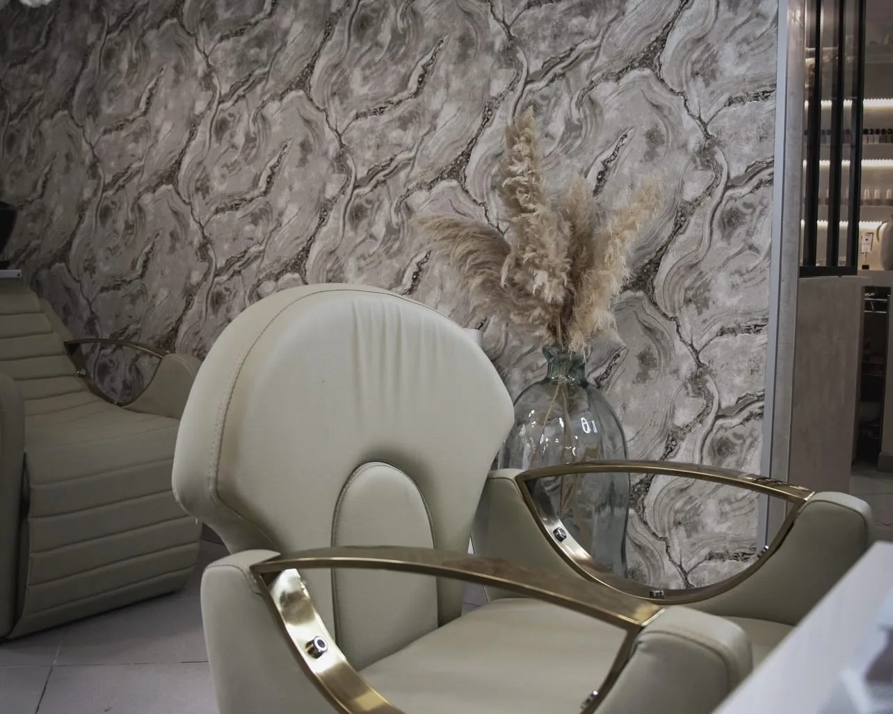 Maison de beauté by Sofia - Coiffure Uckange - Maison de beauté by Sofia - Photo Galerie - OneBooking
