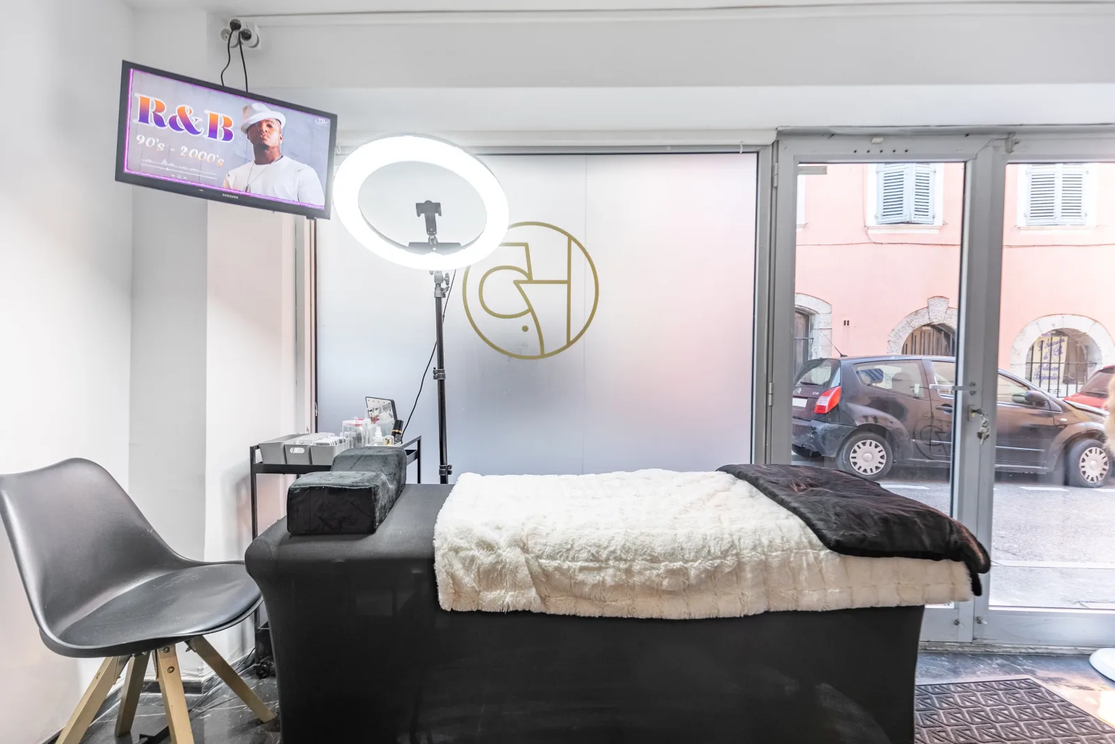 17.5 House Of Beauty - Onglerie La Seyne-sur-Mer - 17.5 House Of Beauty - Photo Galerie - OneBooking